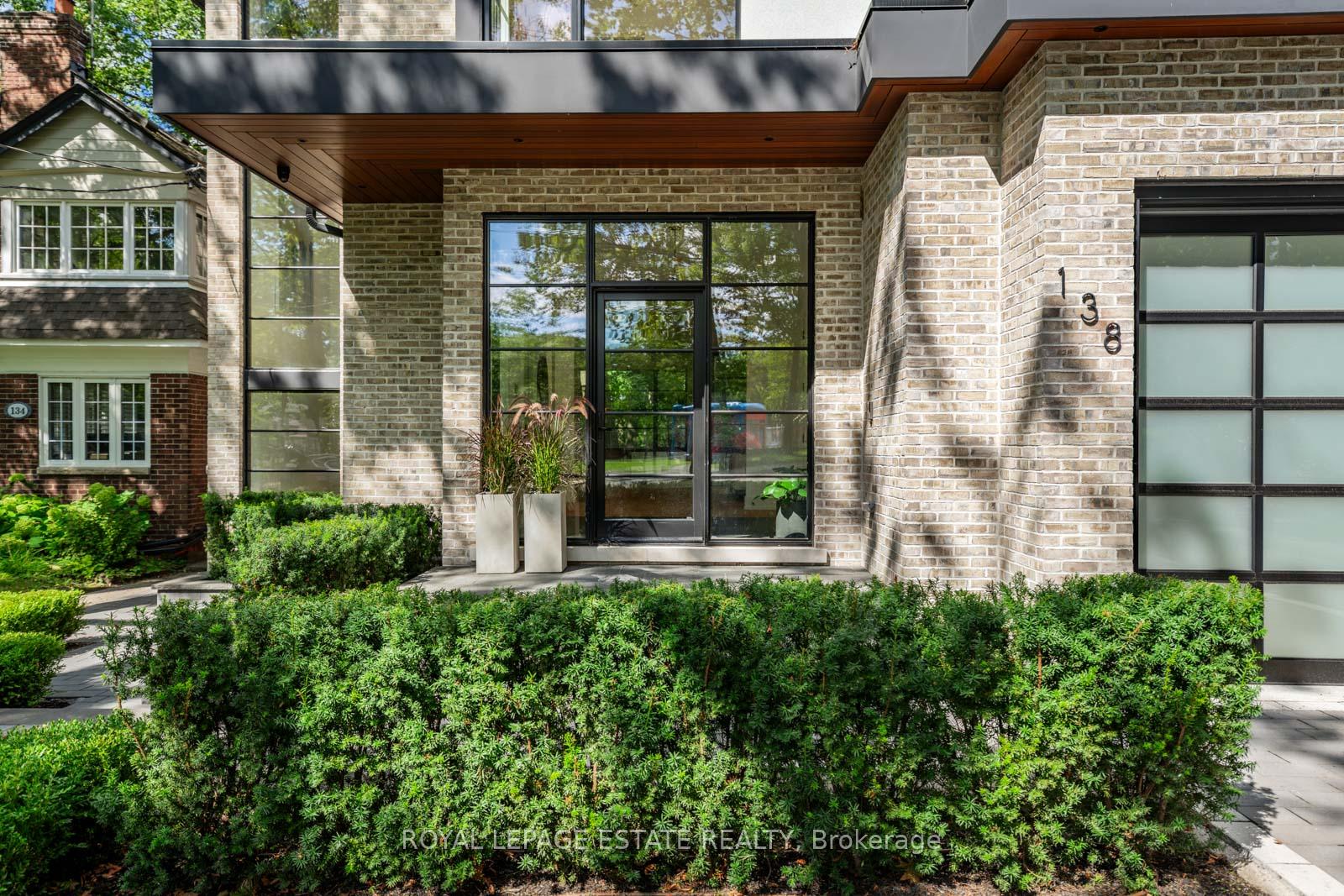 Photo 3 of 138 Balsam Avenue, Toronto, The Beaches — HOMEH