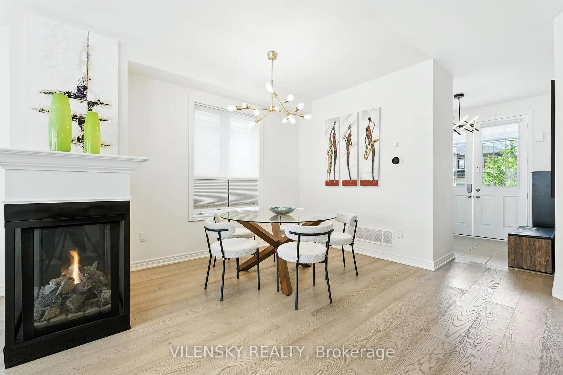 Photo 5 of 154 Whittington Drive, Hamilton, Ancaster — HOMEH