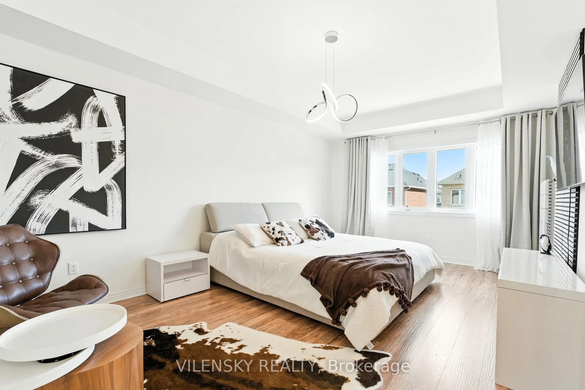 Photo 13 of 154 Whittington Drive, Hamilton, Ancaster — HOMEH