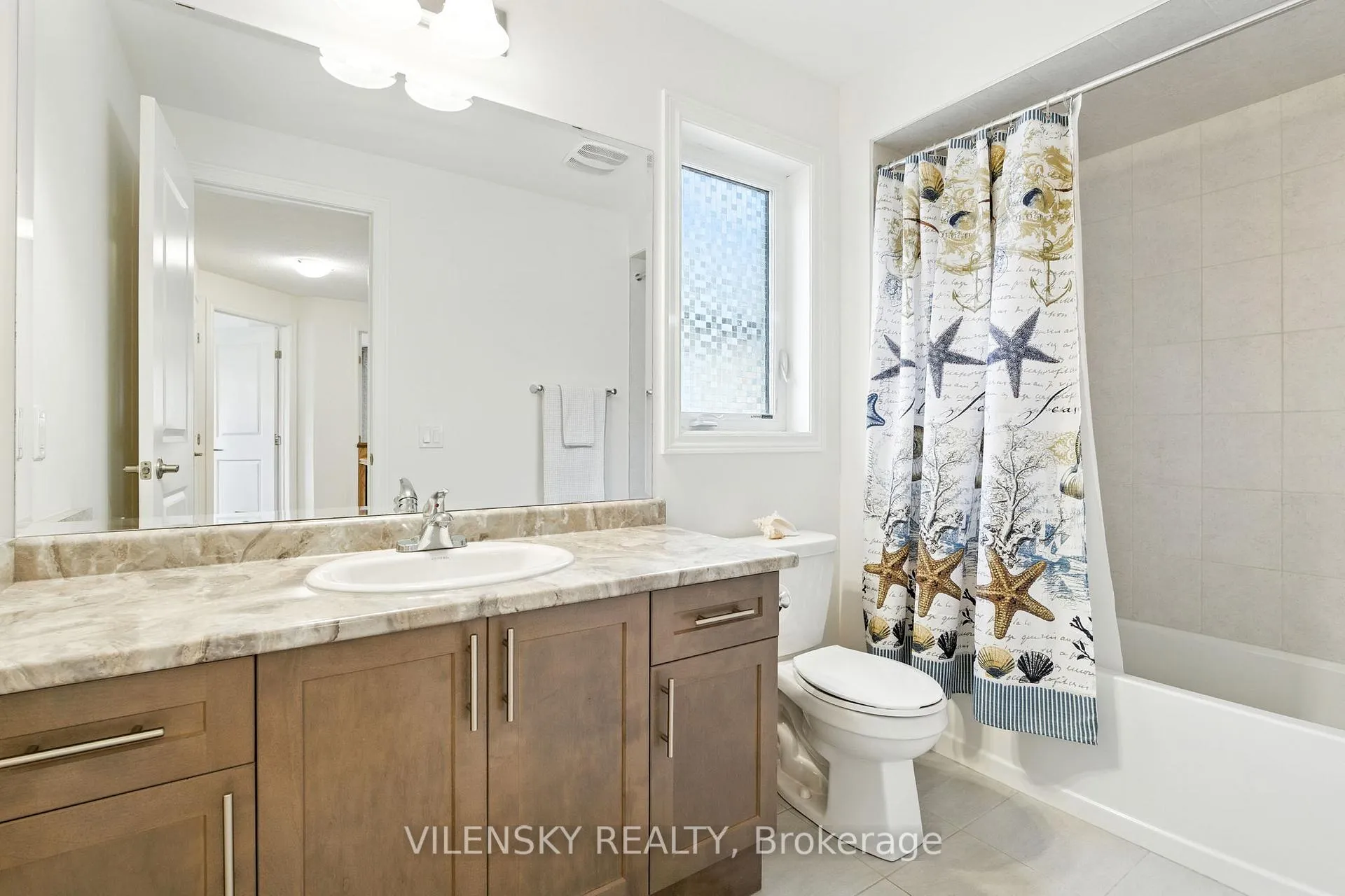 Photo 20 of 154 Whittington Drive, Hamilton, Ancaster — HOMEH