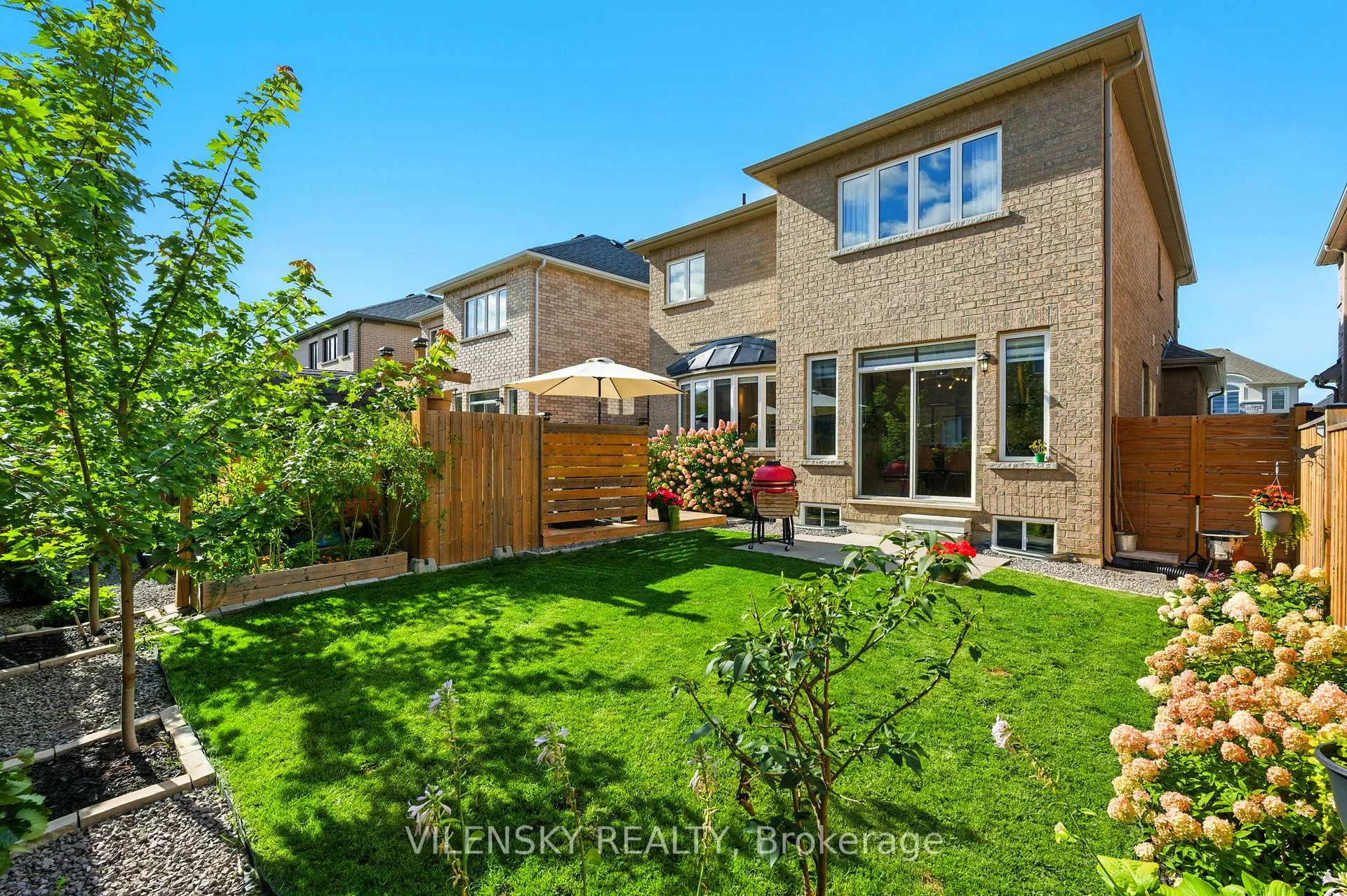 Photo 22 of 154 Whittington Drive, Hamilton, Ancaster — HOMEH