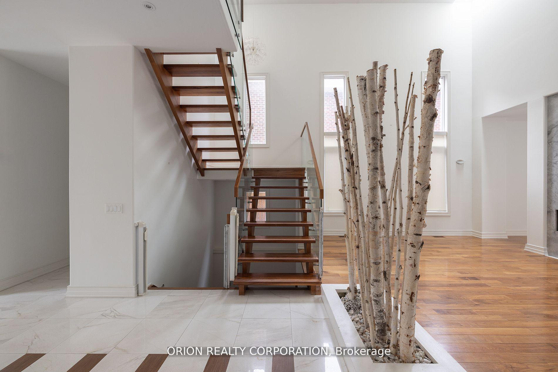 Photo 3 of 151 Yonge Boulevard, Toronto, Bedford Park-Nortown — HOMEH