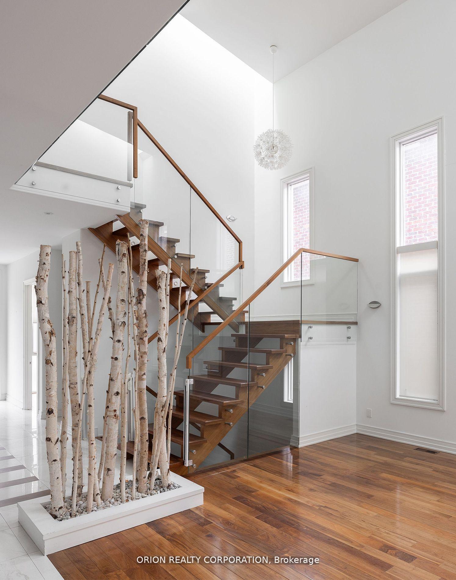 Photo 4 of 151 Yonge Boulevard, Toronto, Bedford Park-Nortown — HOMEH