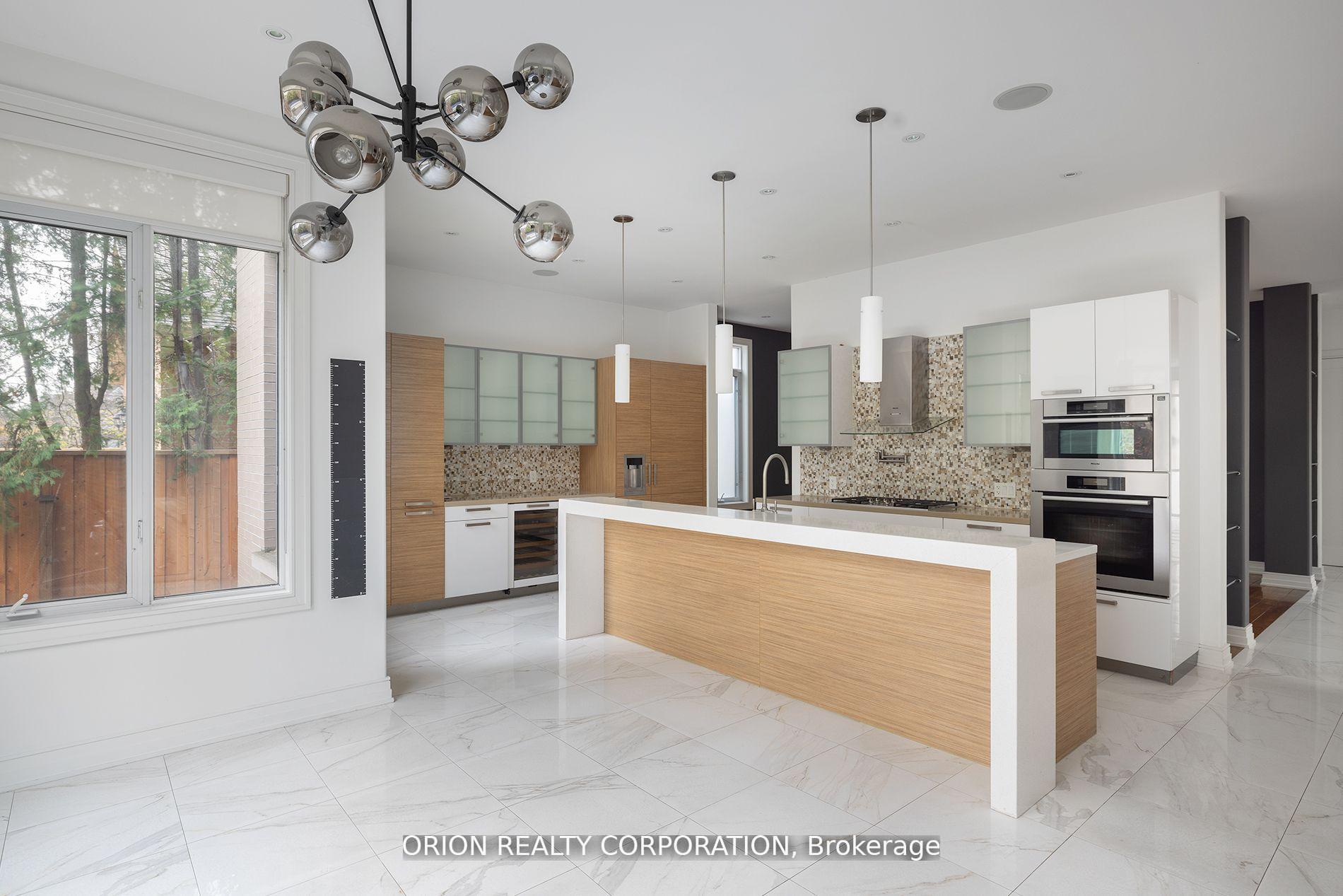 Photo 15 of 151 Yonge Boulevard, Toronto, Bedford Park-Nortown — HOMEH