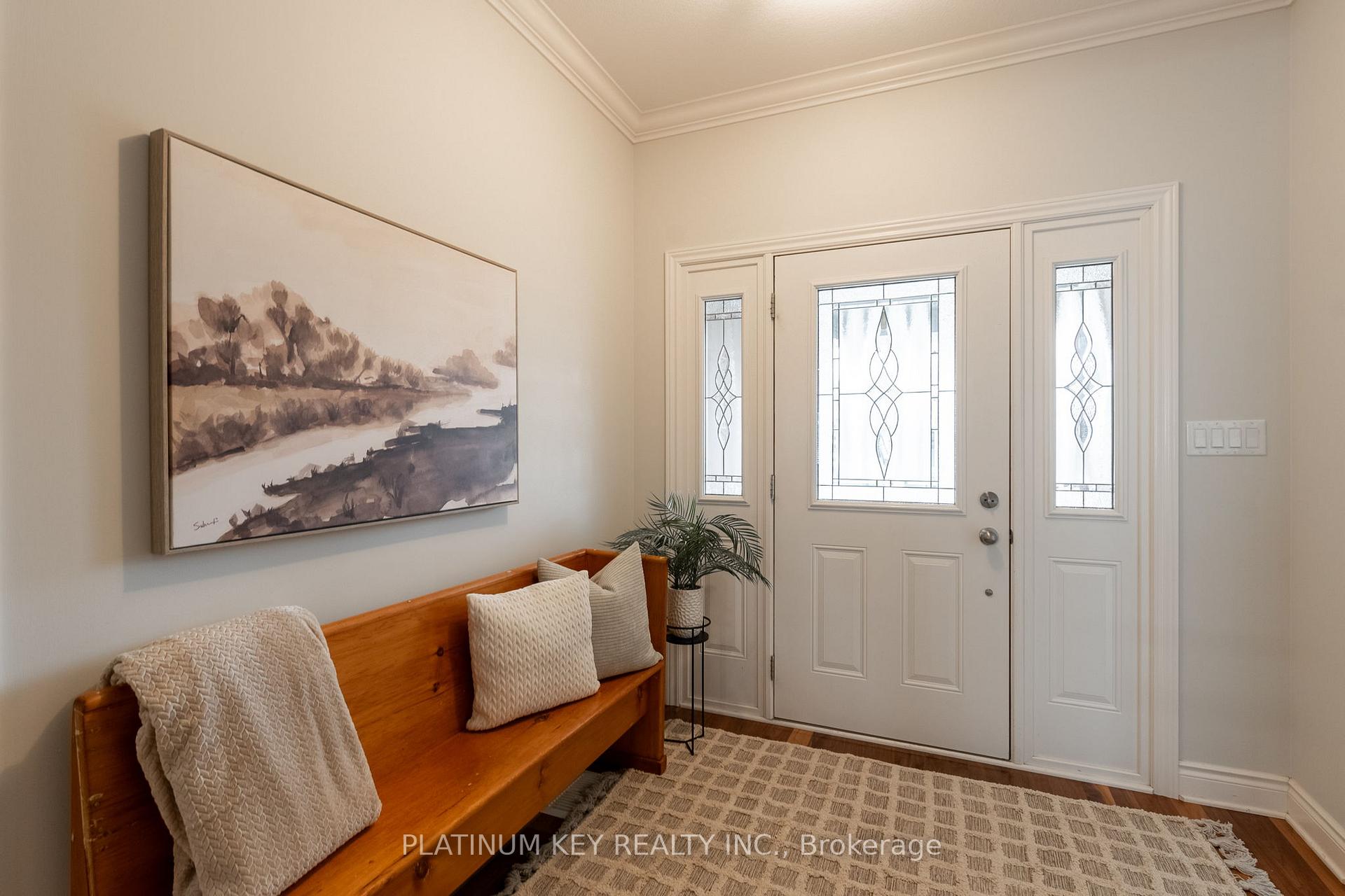 Photo 2 of 436 Macdonald Street, Strathroy-Caradoc, NE — HOMEH