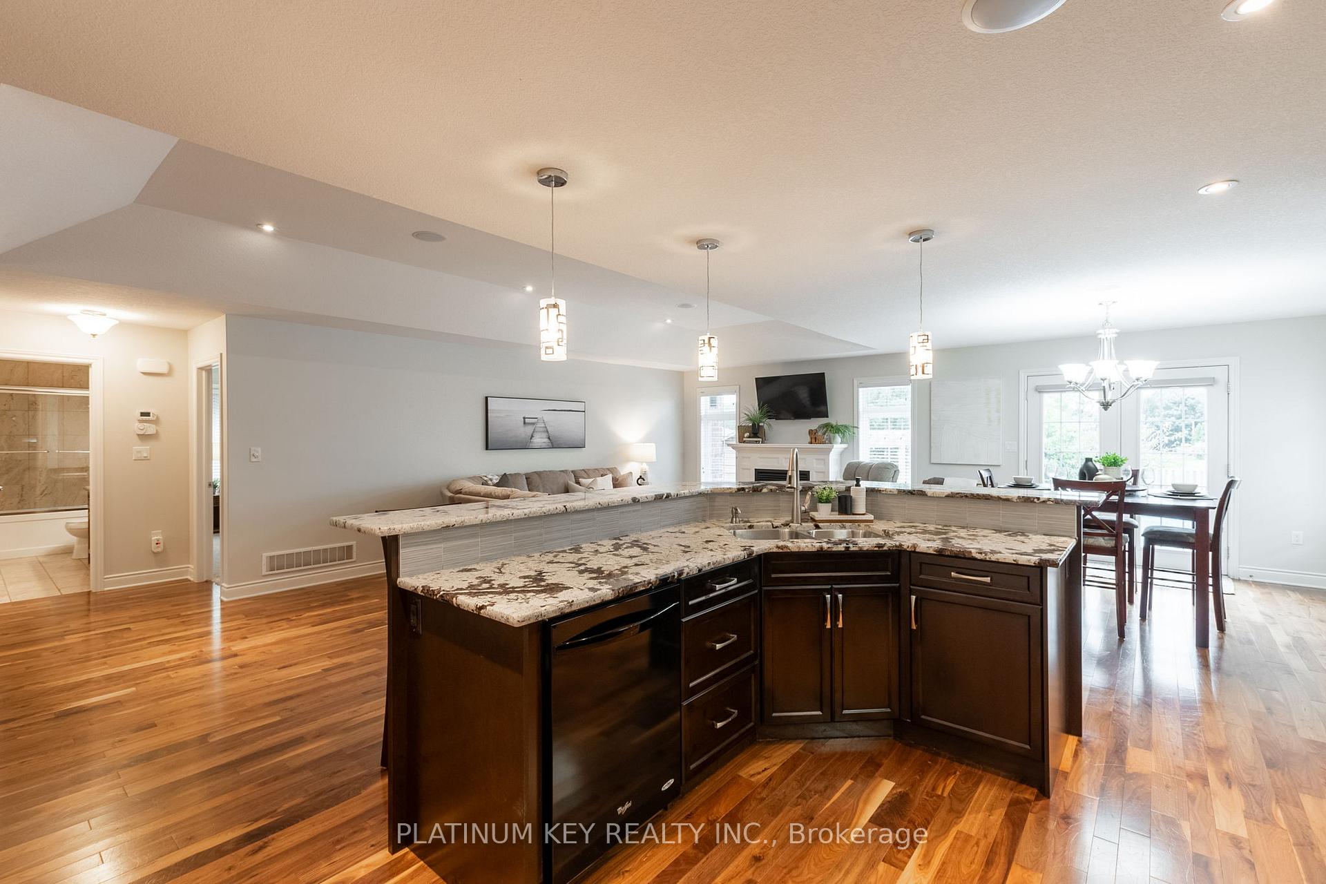 Photo 9 of 436 Macdonald Street, Strathroy-Caradoc, NE — HOMEH