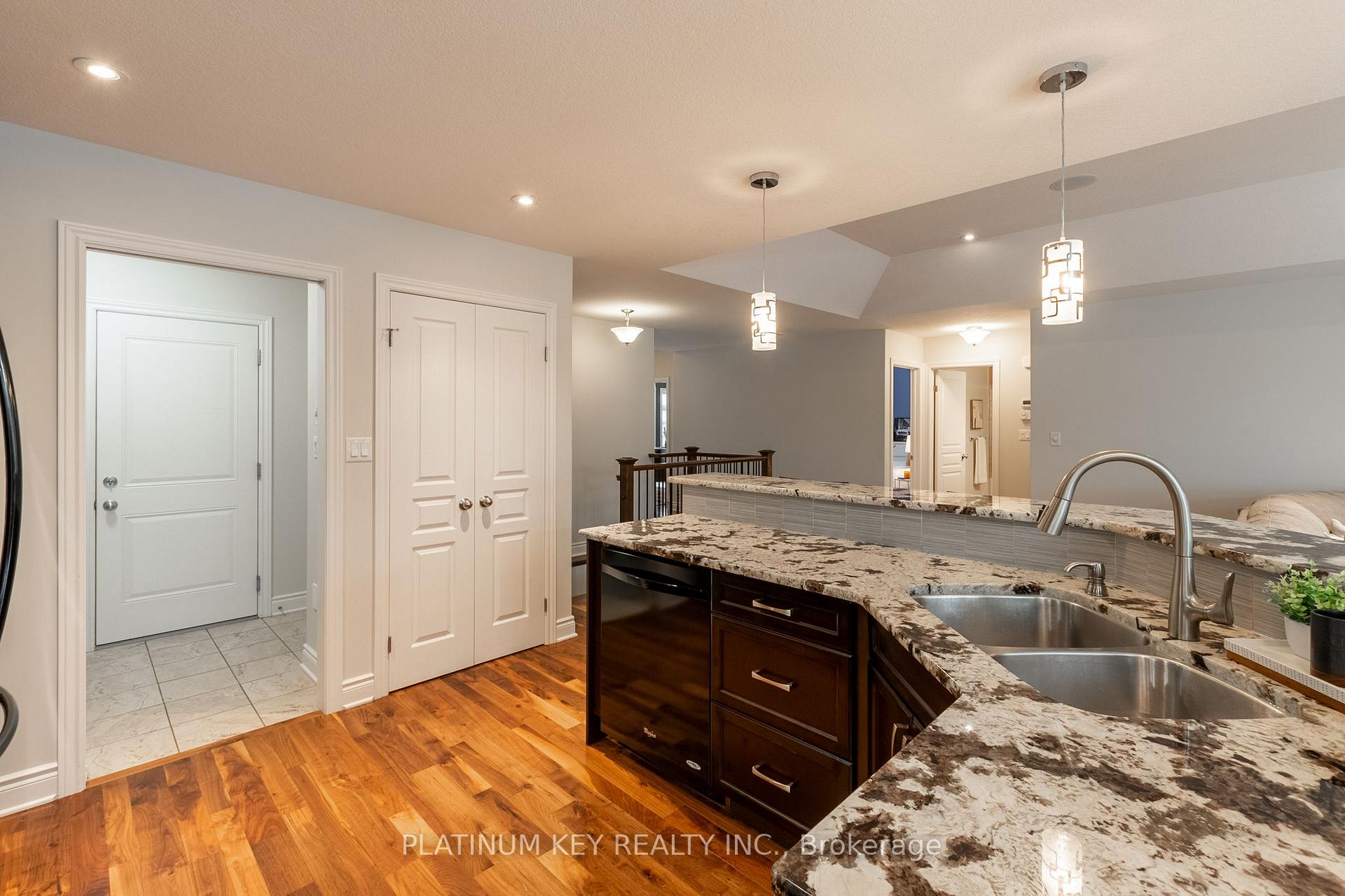Photo 10 of 436 Macdonald Street, Strathroy-Caradoc, NE — HOMEH