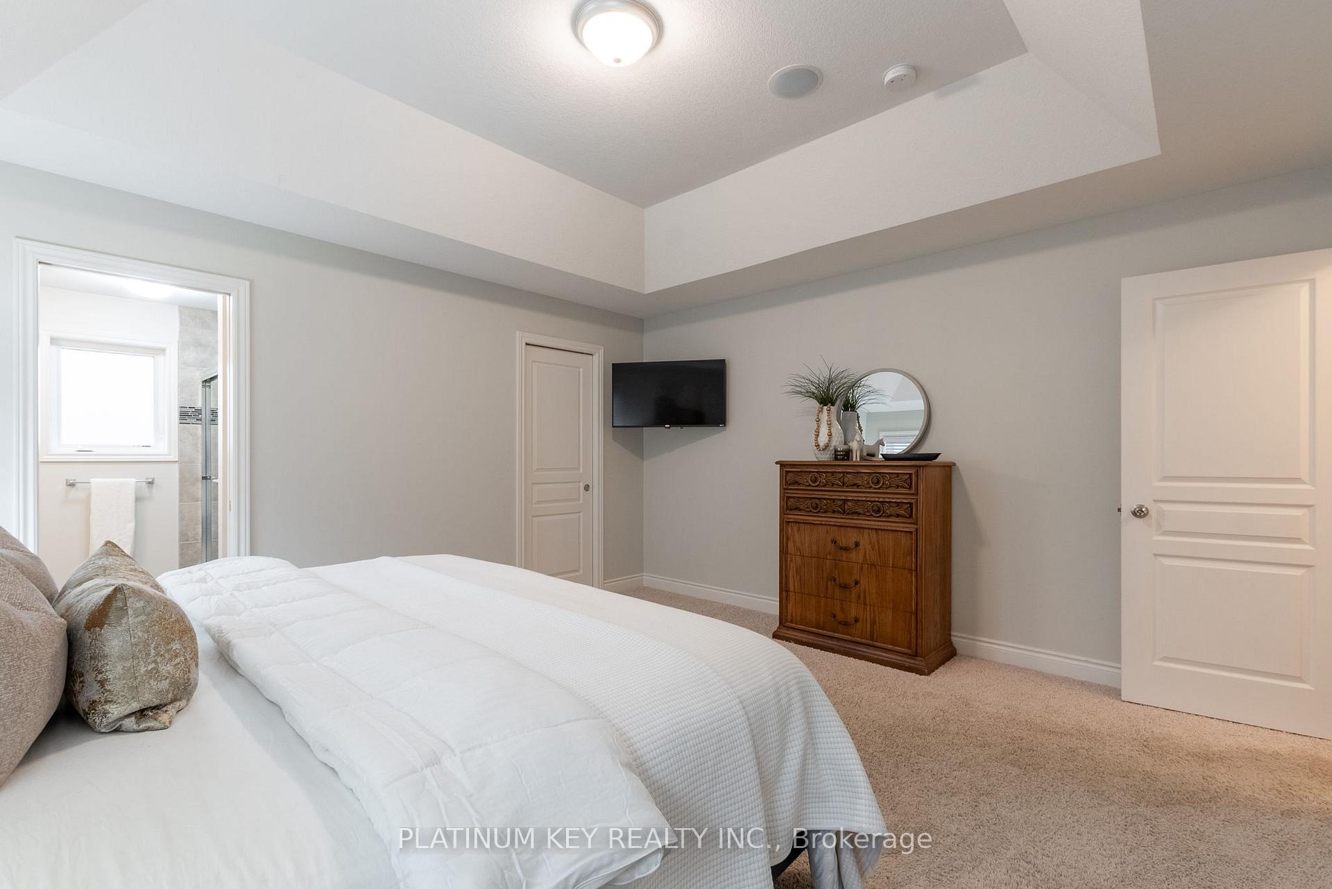 Photo 22 of 436 Macdonald Street, Strathroy-Caradoc, NE — HOMEH