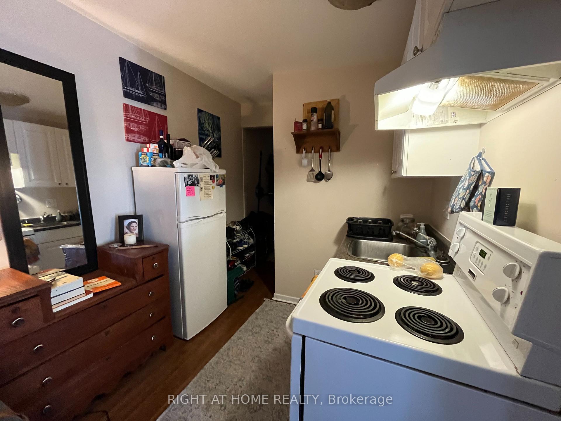 Photo 7 of Unit 203, 27 Hamilton Street, Toronto, South Riverdale — HOMEH