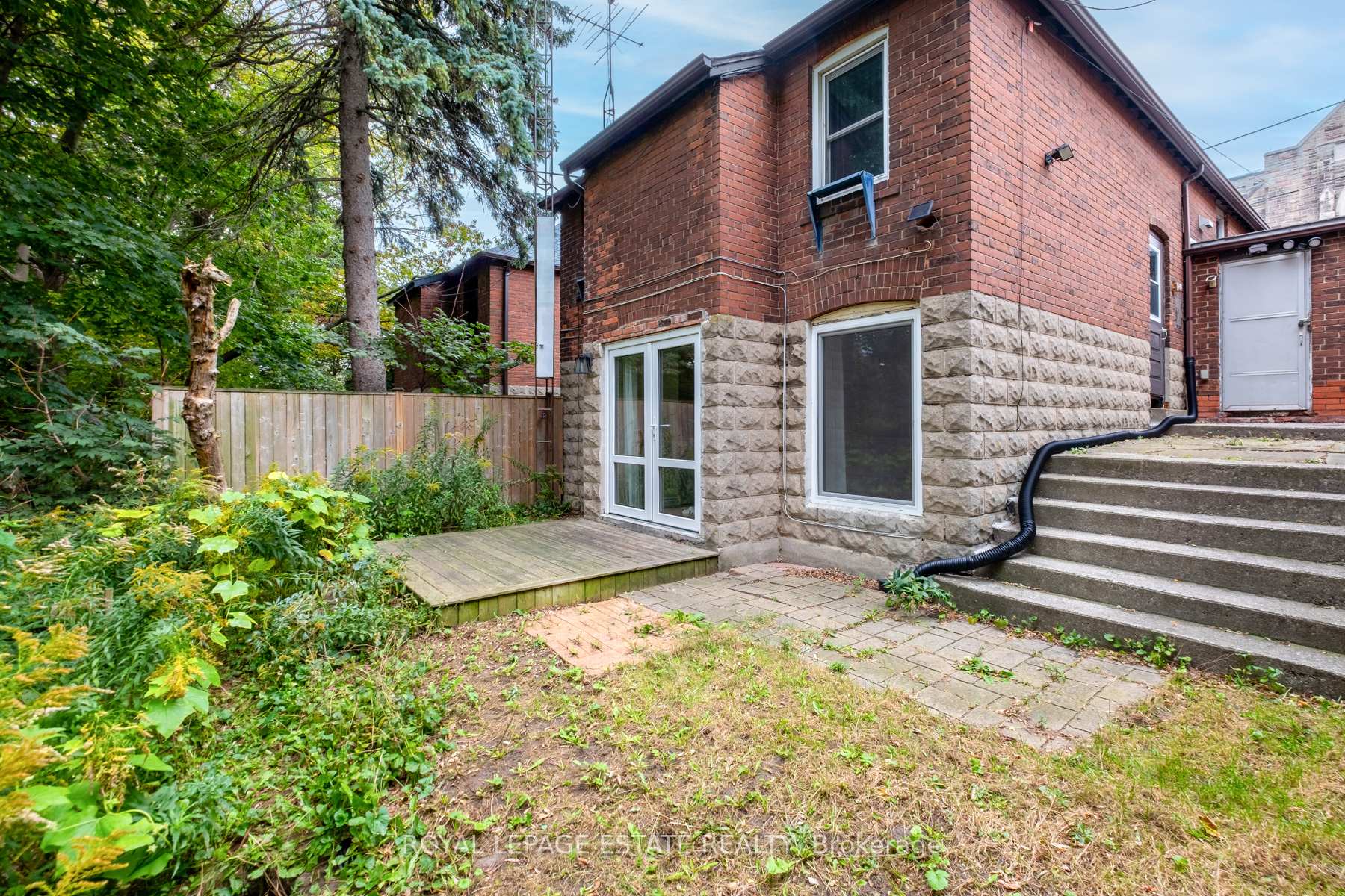 Photo 2 of Unit Bsmt, 767 Kingston Road, Toronto, The Beaches — HOMEH