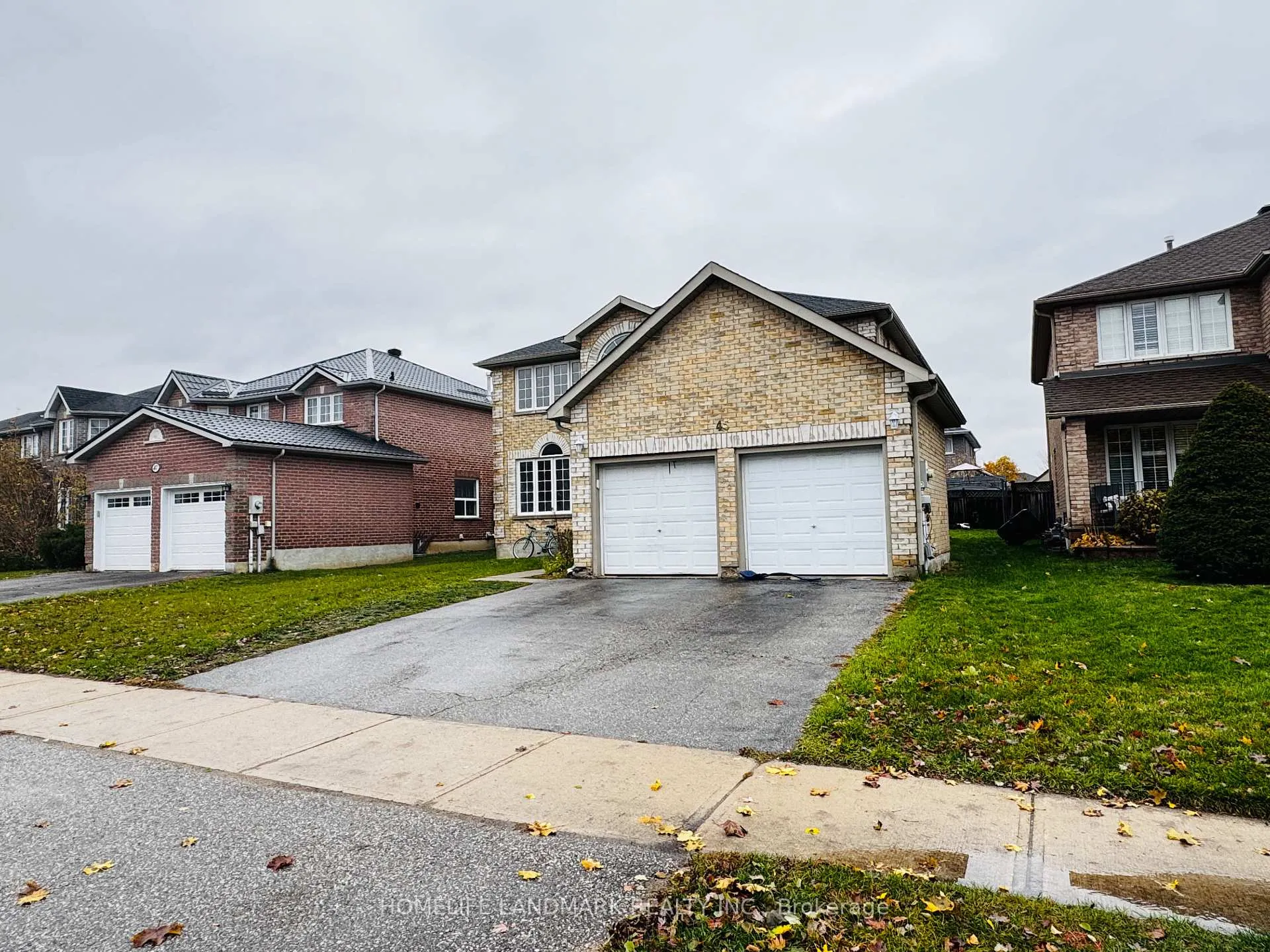 Photo 3 of 45 Kraus Road, Barrie, Edgehill Drive — HOMEH