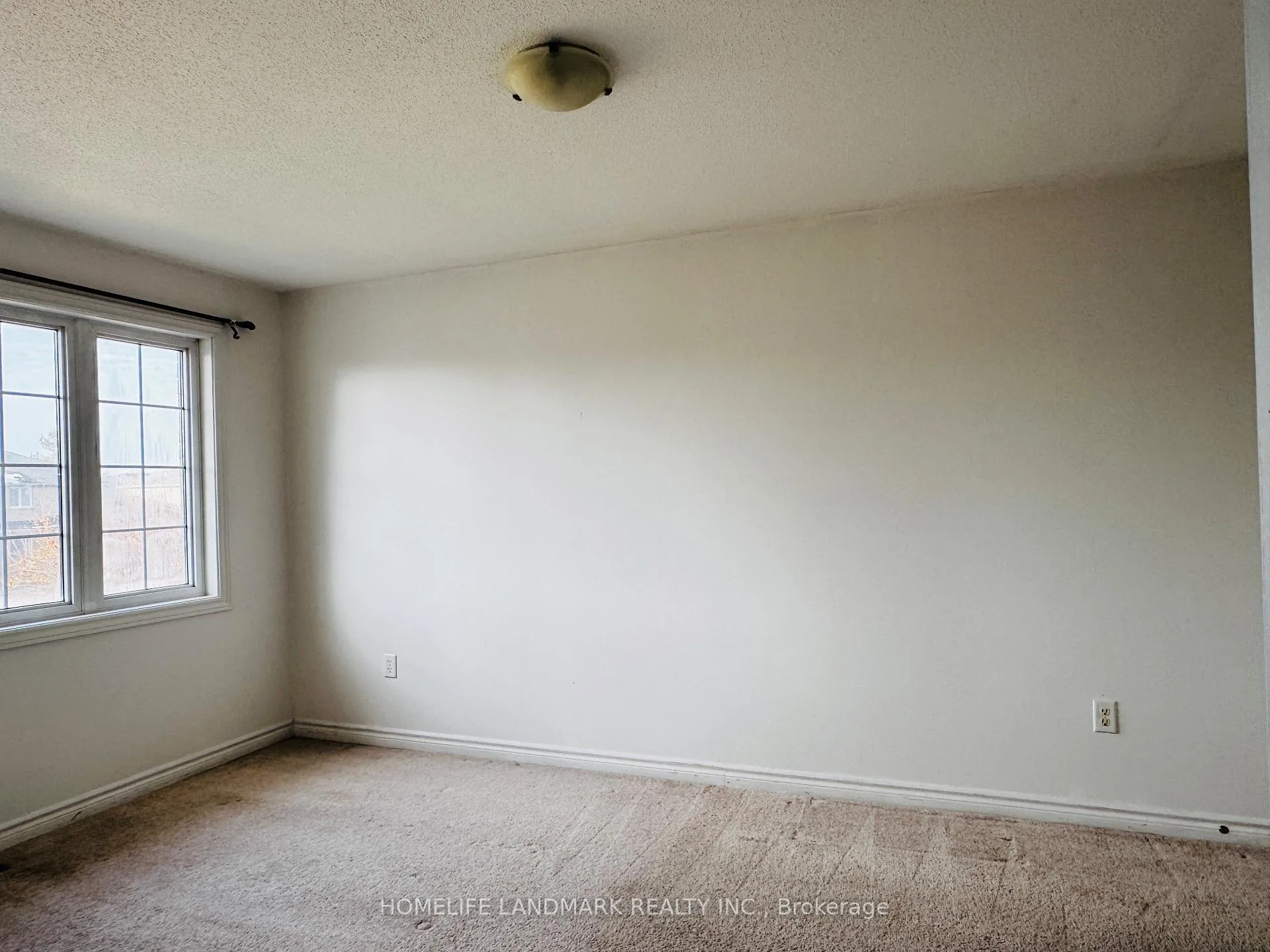 Photo 19 of 45 Kraus Road, Barrie, Edgehill Drive — HOMEH