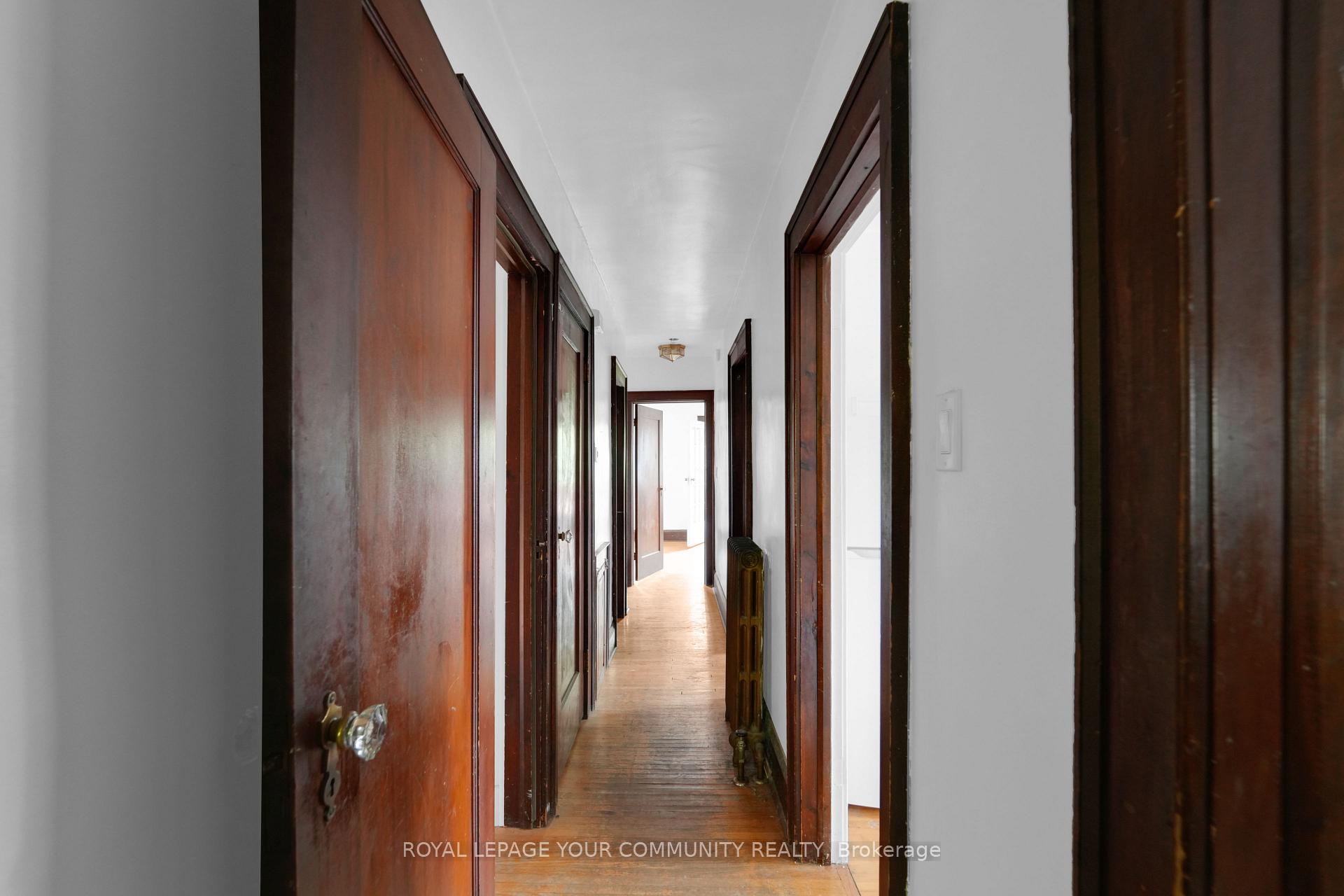Photo 5 of 8 Snowdon Avenue, Toronto, Lawrence Park North — HOMEH