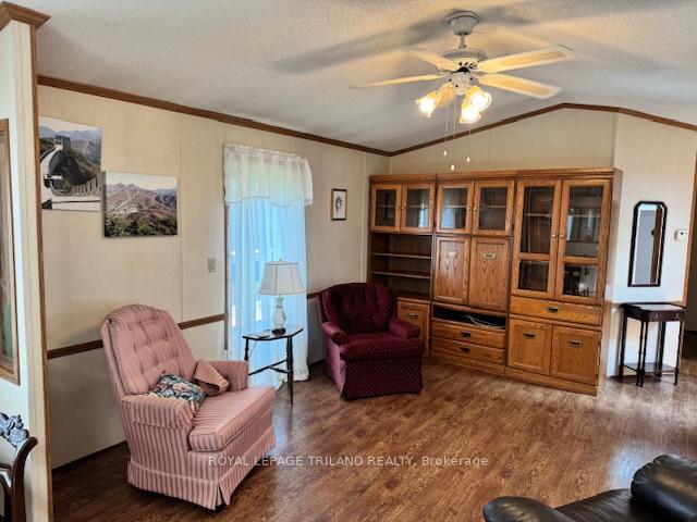 Photo 7 of Unit 10, 200 Agnes Street, Thames Centre, Thorndale — HOMEH