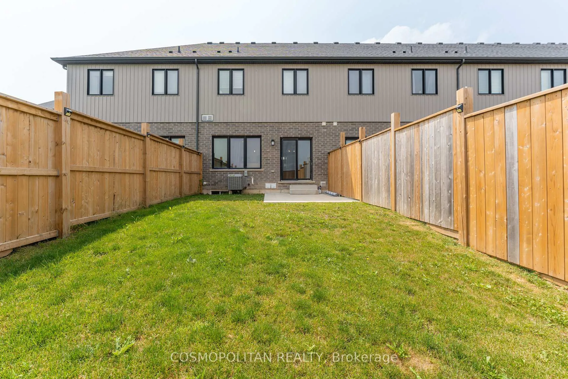 Photo 22 of 10 Spring Crest Way, Thorold, Rolling Meadows — HOMEH