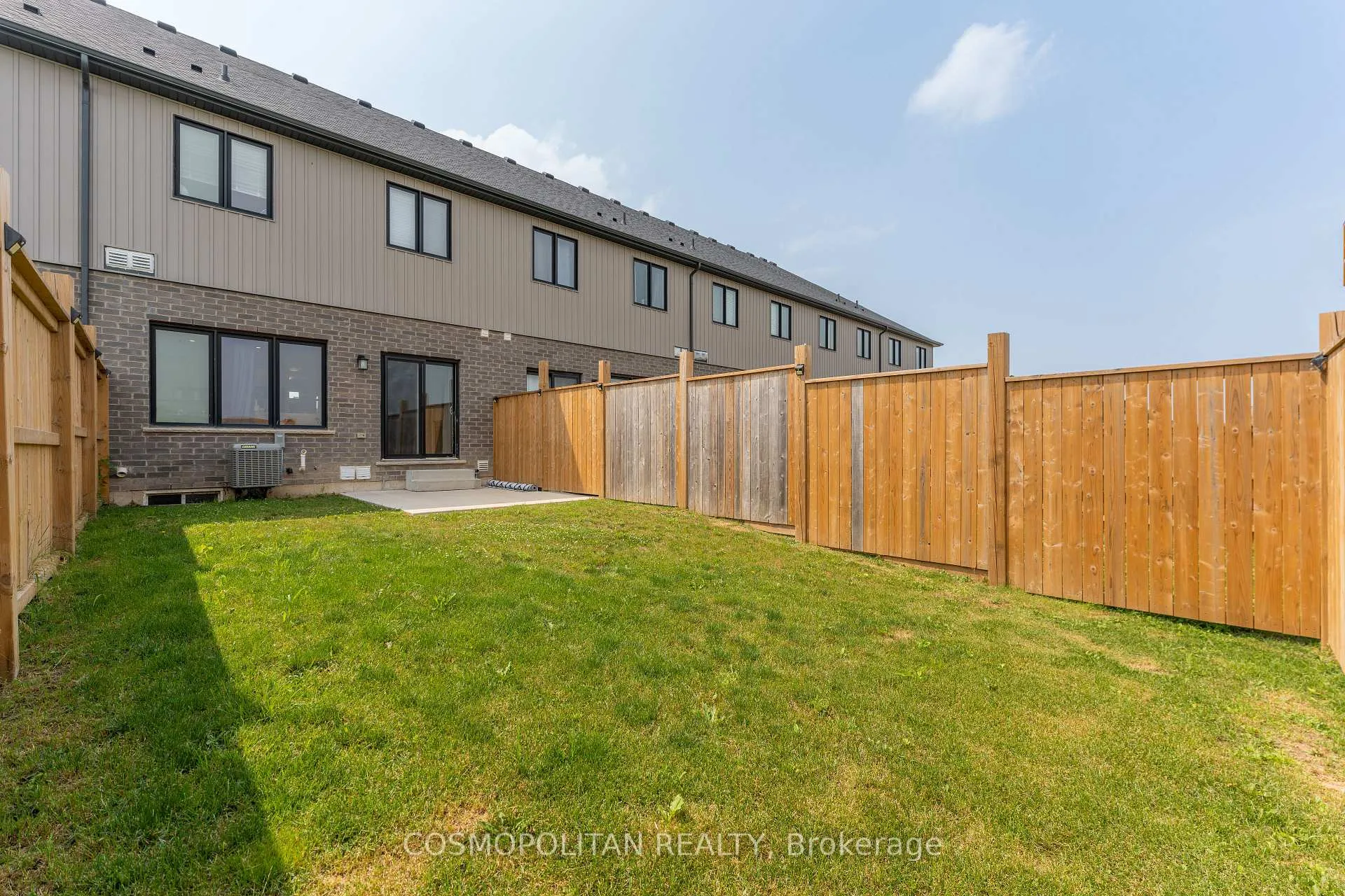 Photo 23 of 10 Spring Crest Way, Thorold, Rolling Meadows — HOMEH