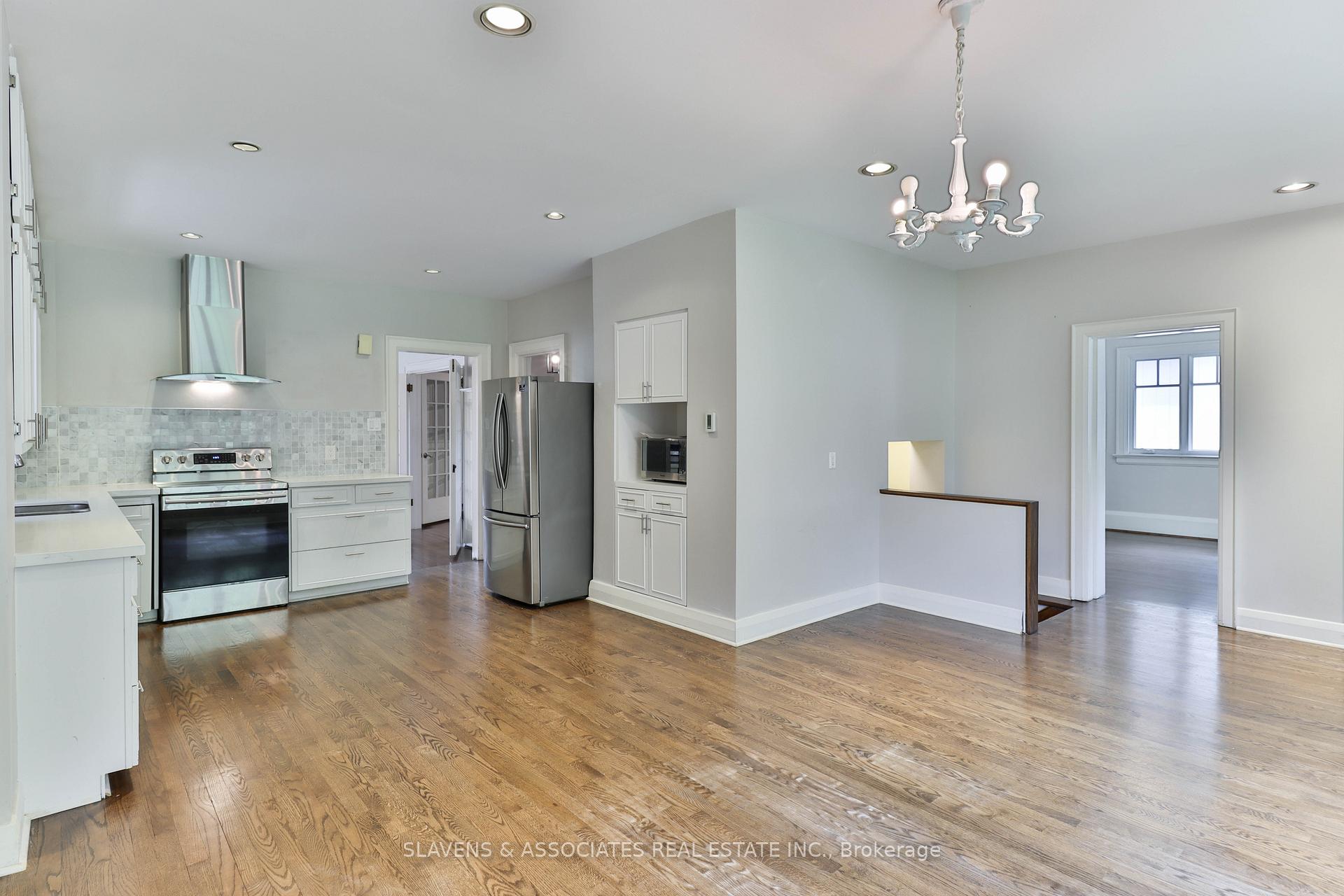 Photo 9 of 56 Alexandra Boulevard, Toronto, Lawrence Park South — HOMEH