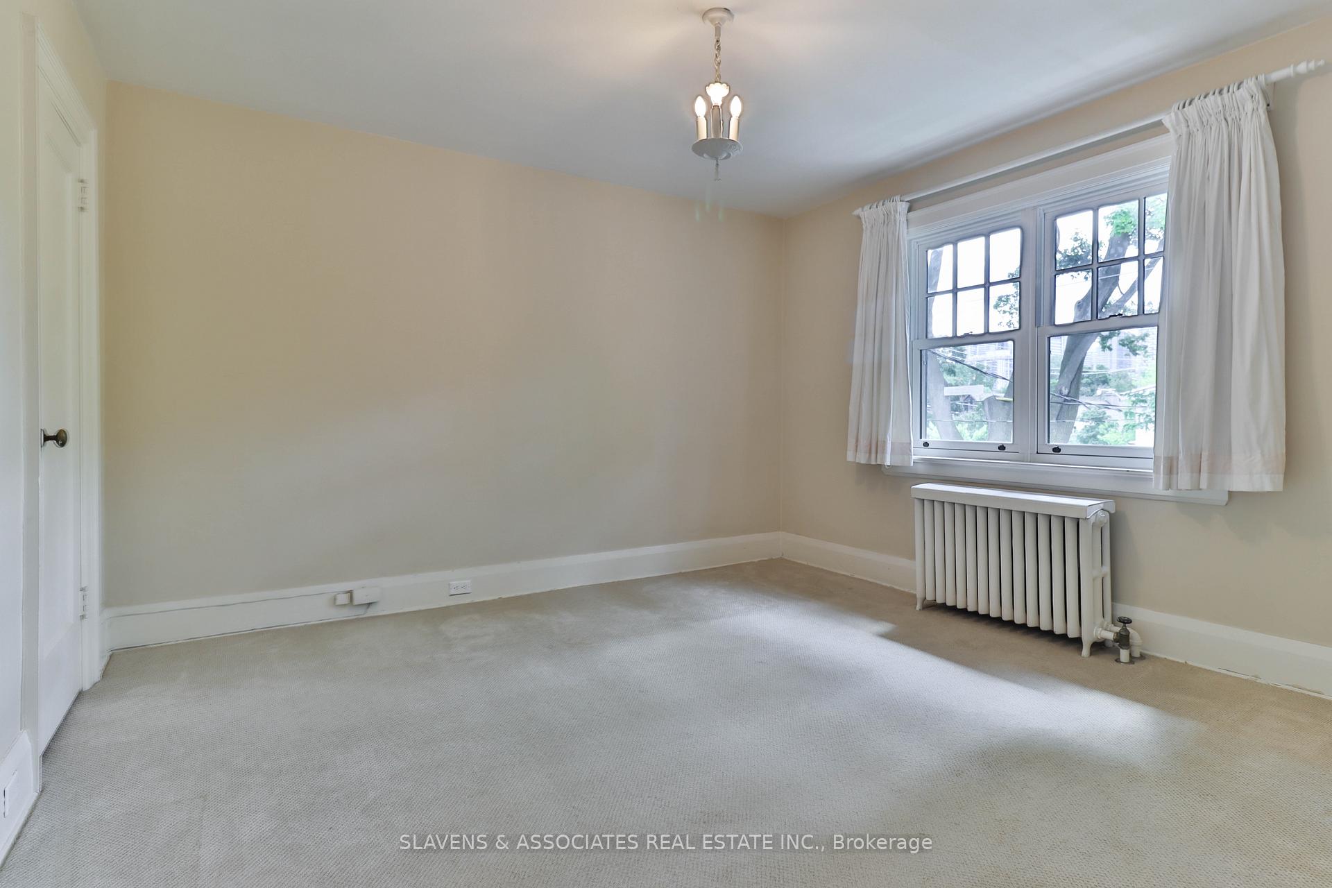 Photo 15 of 56 Alexandra Boulevard, Toronto, Lawrence Park South — HOMEH