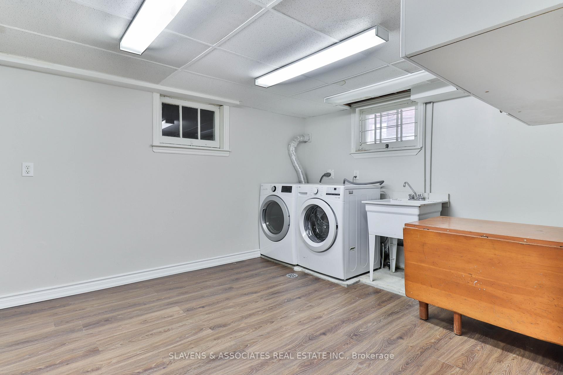 Photo 21 of 56 Alexandra Boulevard, Toronto, Lawrence Park South — HOMEH