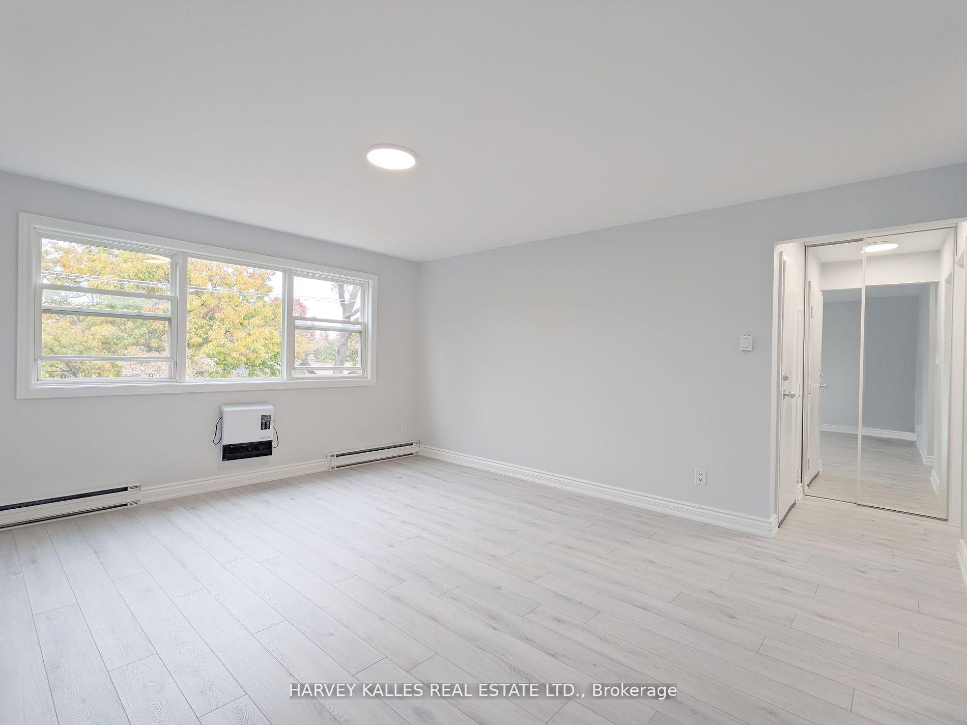 Photo 4 of Unit 4, 431 Balliol Street, Toronto, Mount Pleasant East — HOMEH
