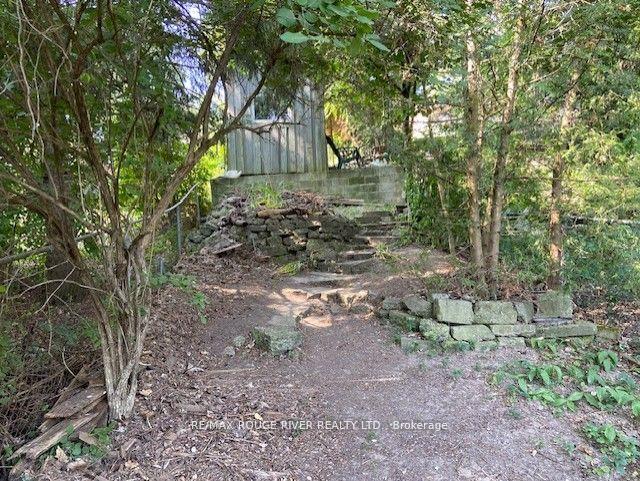 Photo 4 of 23 Westlake Crescent, Toronto, Woodbine-Lumsden — HOMEH