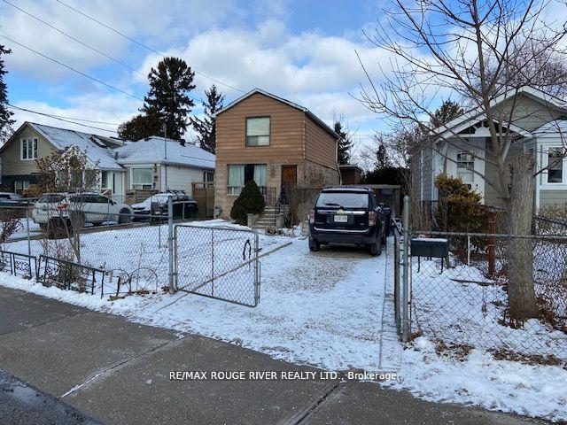 Photo 17 of 23 Westlake Crescent, Toronto, Woodbine-Lumsden — HOMEH