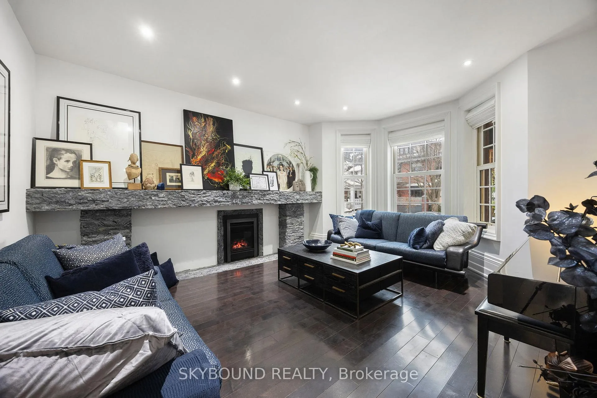 Photo 10 of 20 Fairview Boulevard, Toronto, North Riverdale — HOMEH