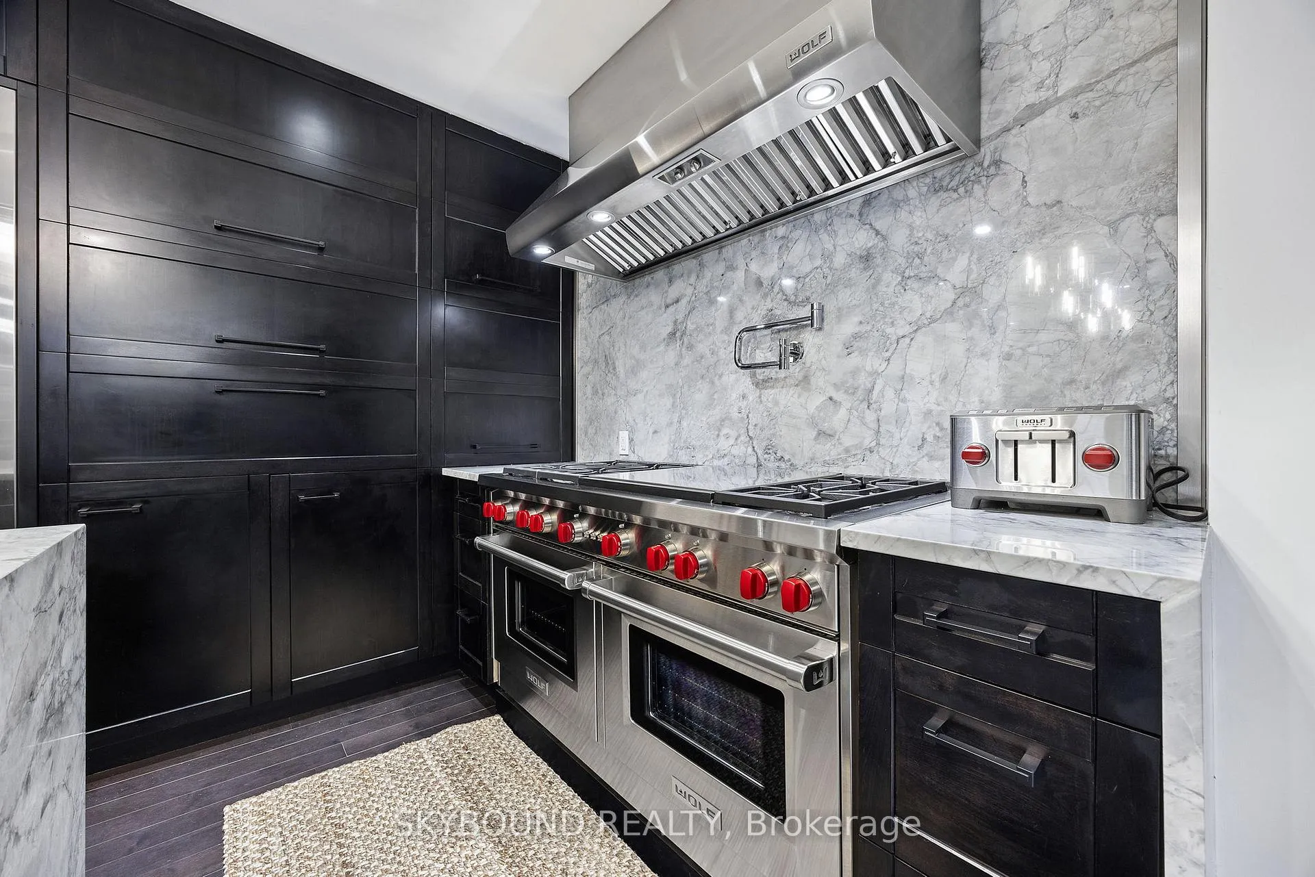 Photo 13 of 20 Fairview Boulevard, Toronto, North Riverdale — HOMEH