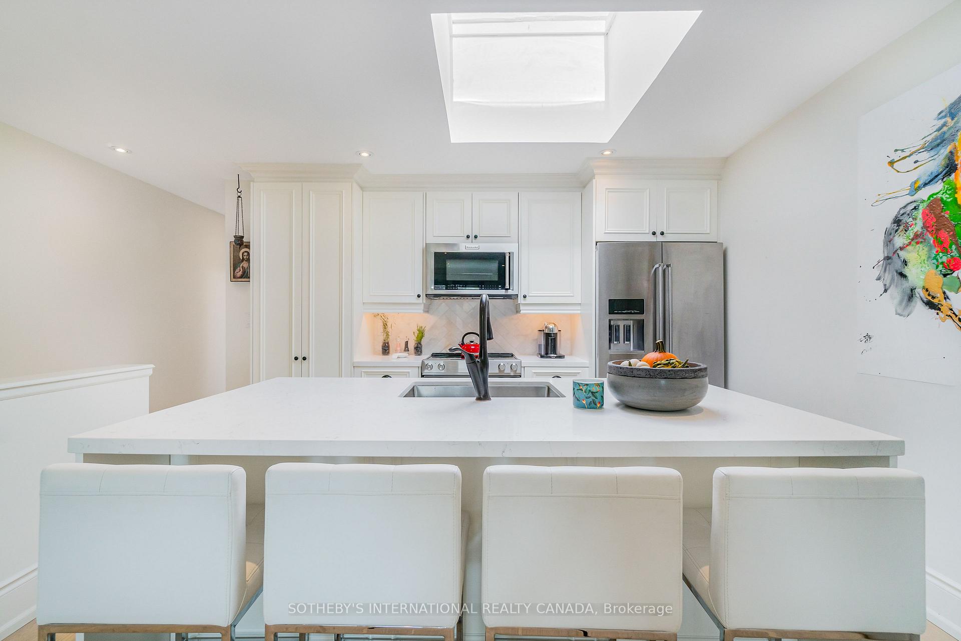 Photo 5 of Unit Upper, 466 Sammon Avenue, Toronto, Danforth Village-East York — HOMEH