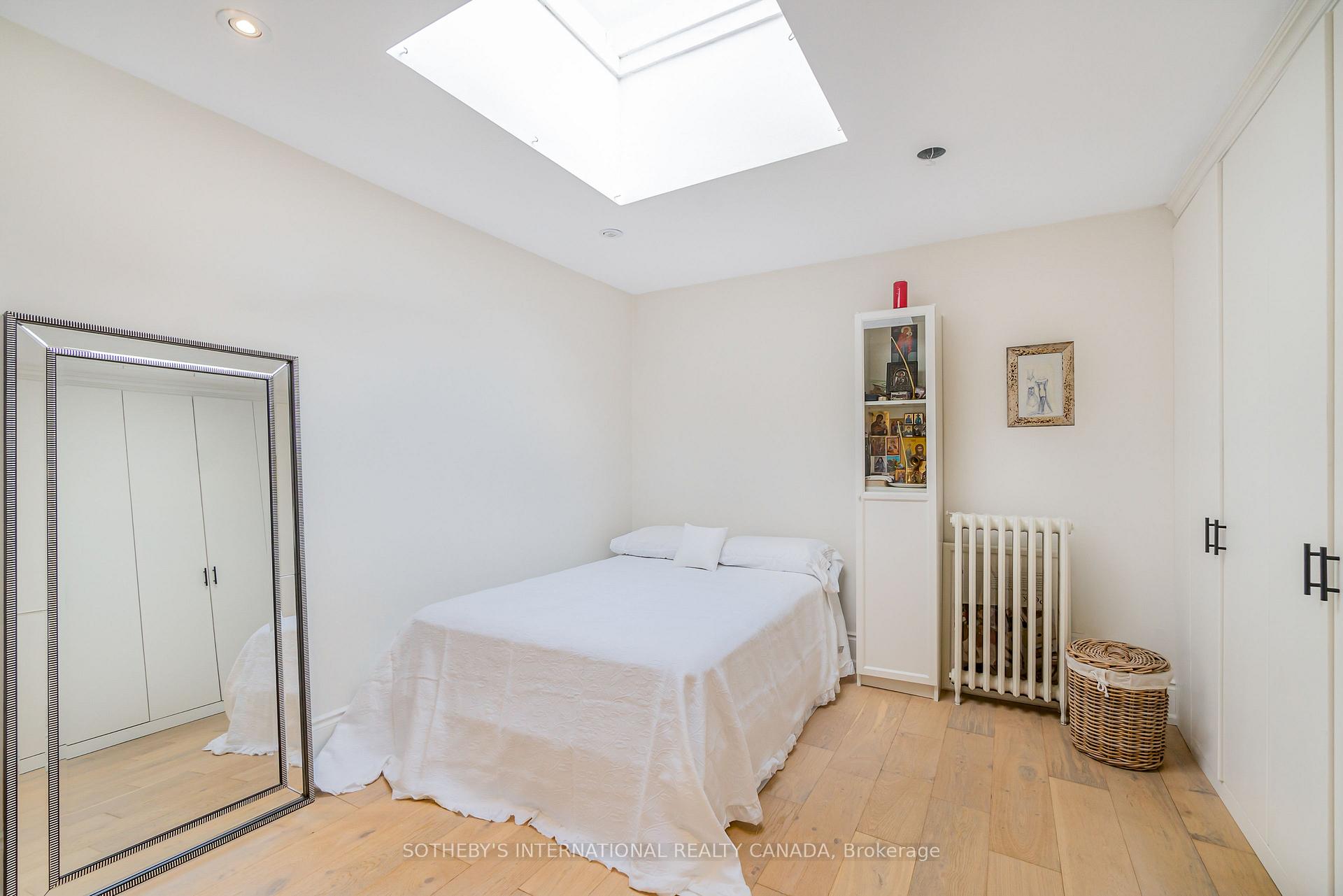 Photo 9 of Unit Upper, 466 Sammon Avenue, Toronto, Danforth Village-East York — HOMEH