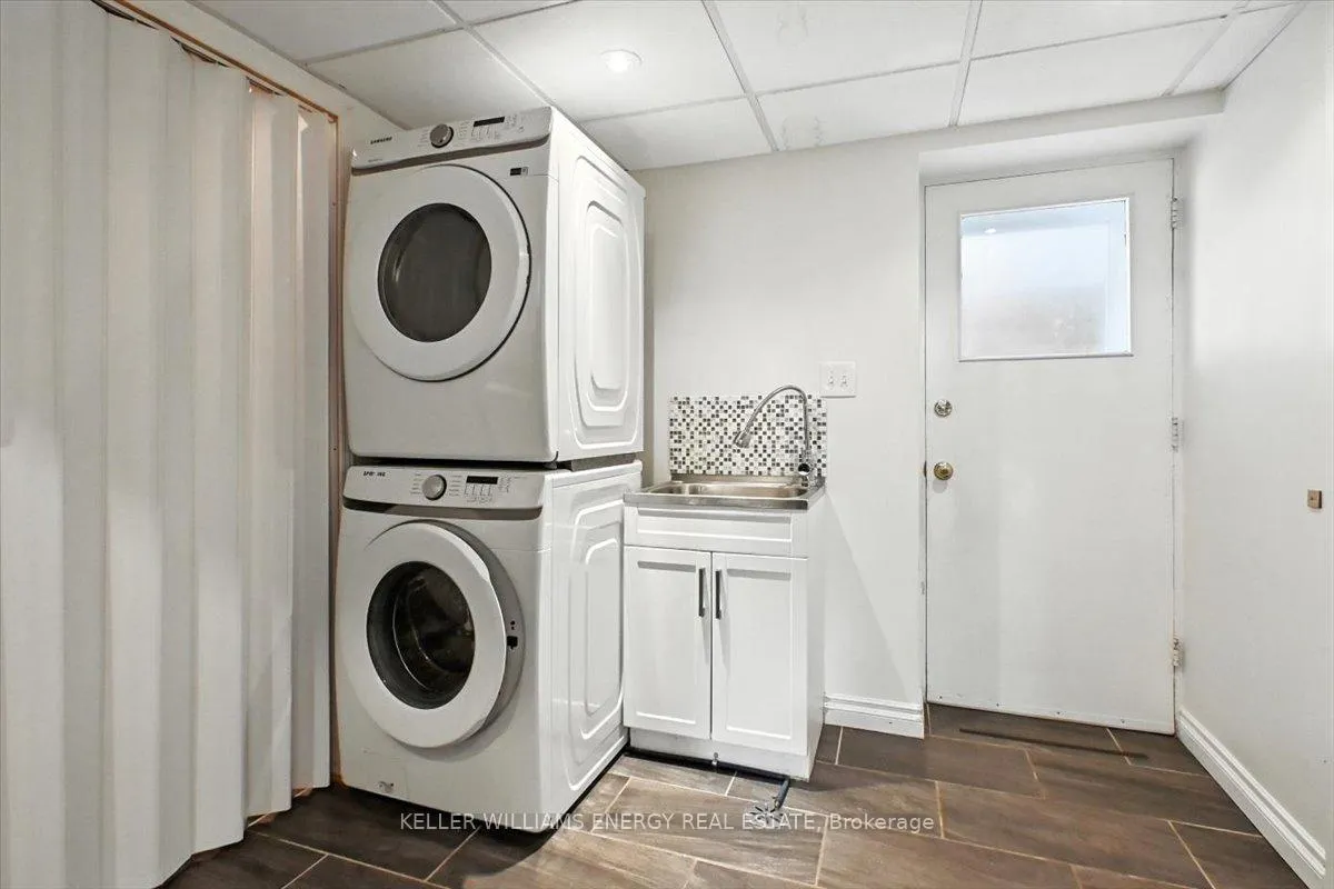 Photo 22 of 76 Maple Crescent, Peterborough, Monaghan Ward 2 — HOMEH
