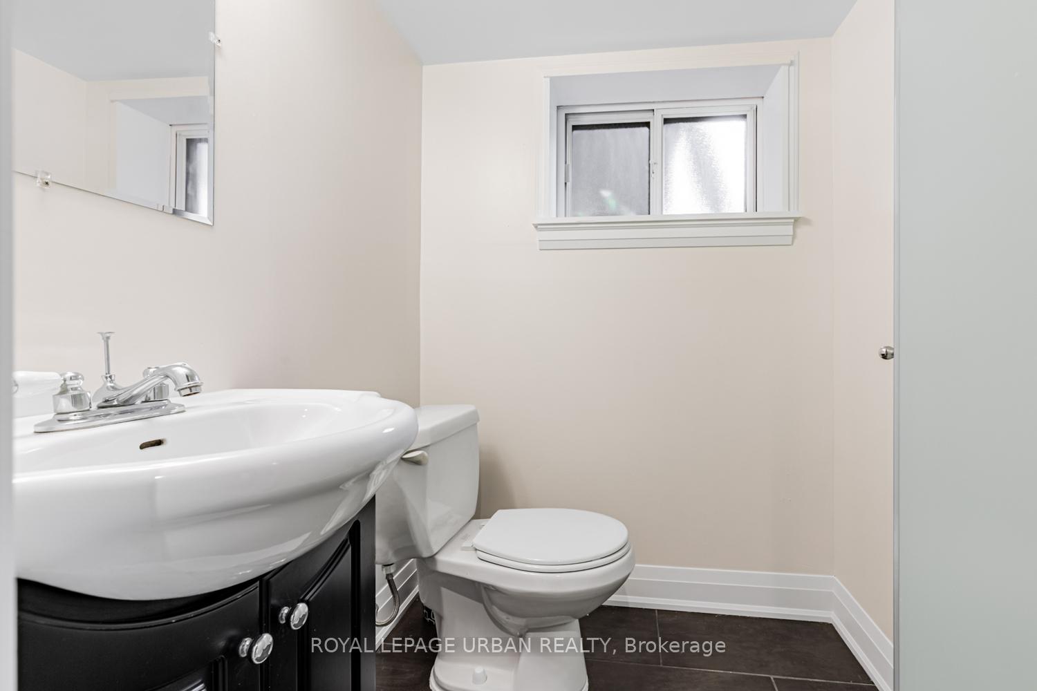 Photo 50 of 127 Cadorna Avenue, Toronto, East York — HOMEH