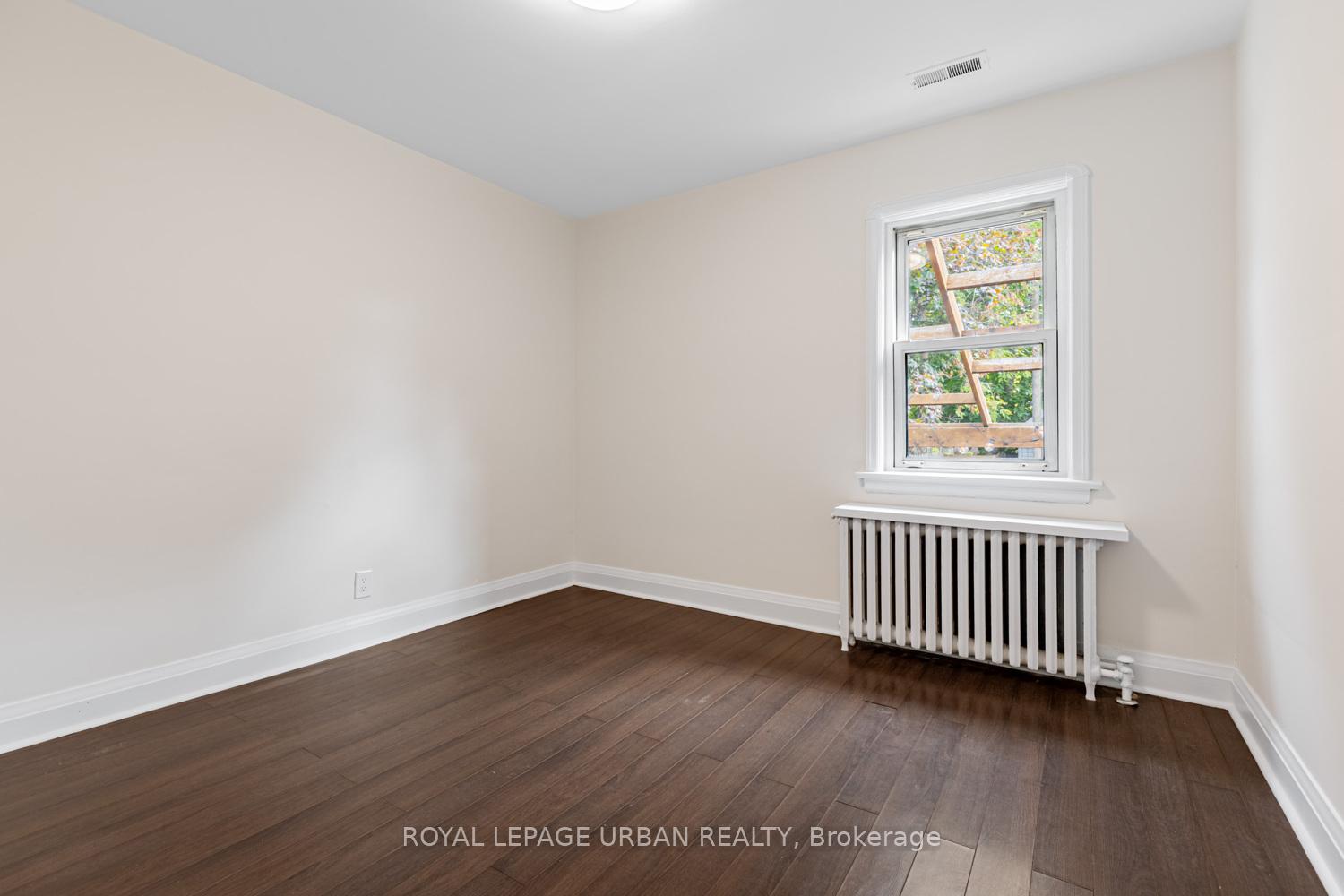 Photo 19 of 127 Cadorna Avenue, Toronto, East York — HOMEH