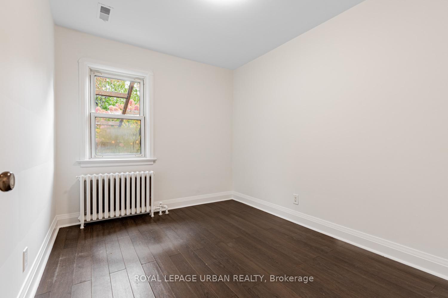 Photo 20 of 127 Cadorna Avenue, Toronto, East York — HOMEH