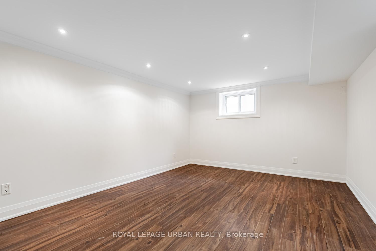 Photo 61 of 127 Cadorna Avenue, Toronto, East York — HOMEH