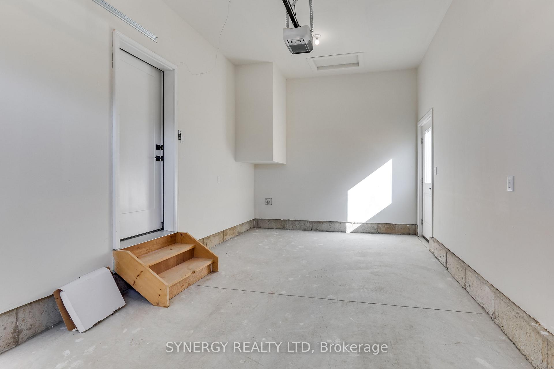 Photo 42 of 1 Haddon Lane, Strathroy-Caradoc, NW — HOMEH