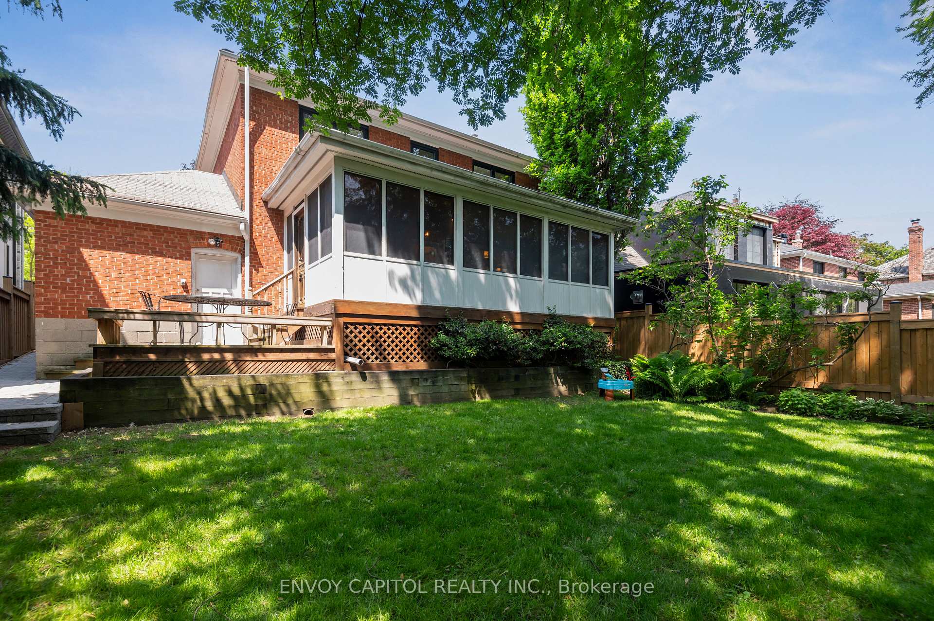 Photo 10 of 271 Yonge Boulevard, Toronto, Bedford Park-Nortown — HOMEH
