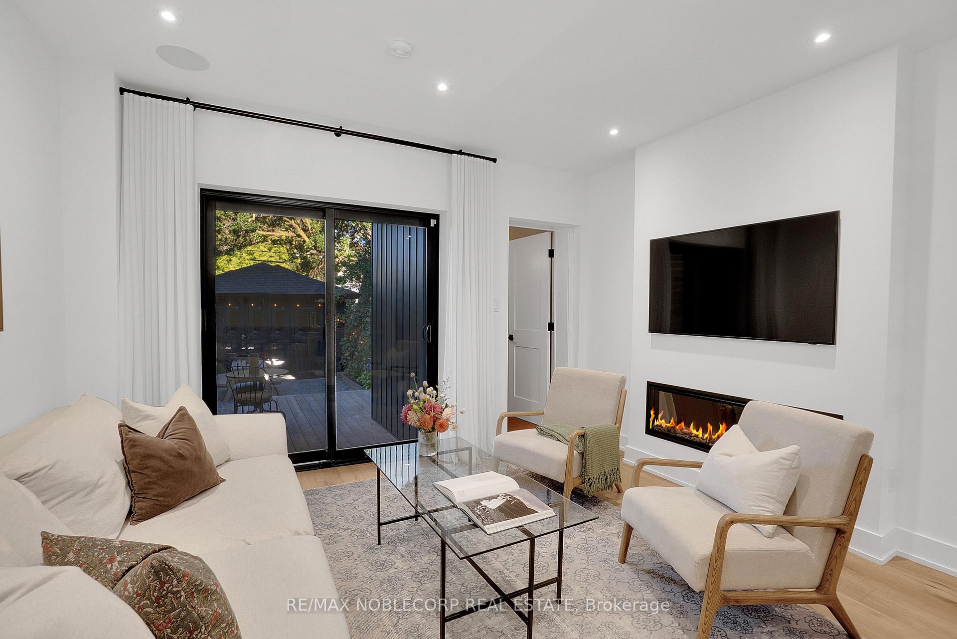 Photo 9 of 299 Winona Drive, Toronto, Oakwood Village — HOMEH