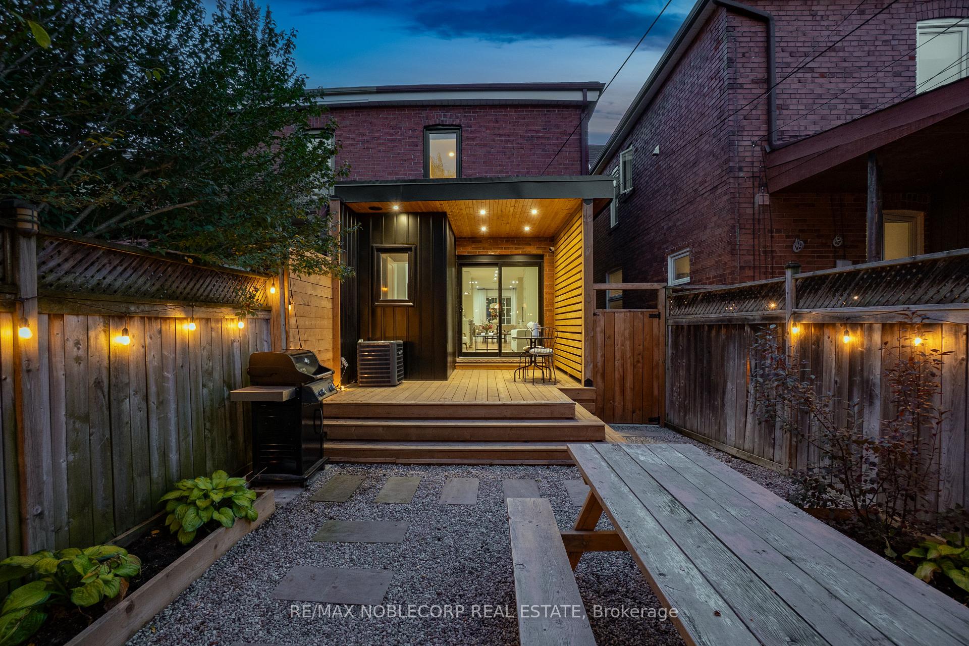 Photo 25 of 299 Winona Drive, Toronto, Oakwood Village — HOMEH