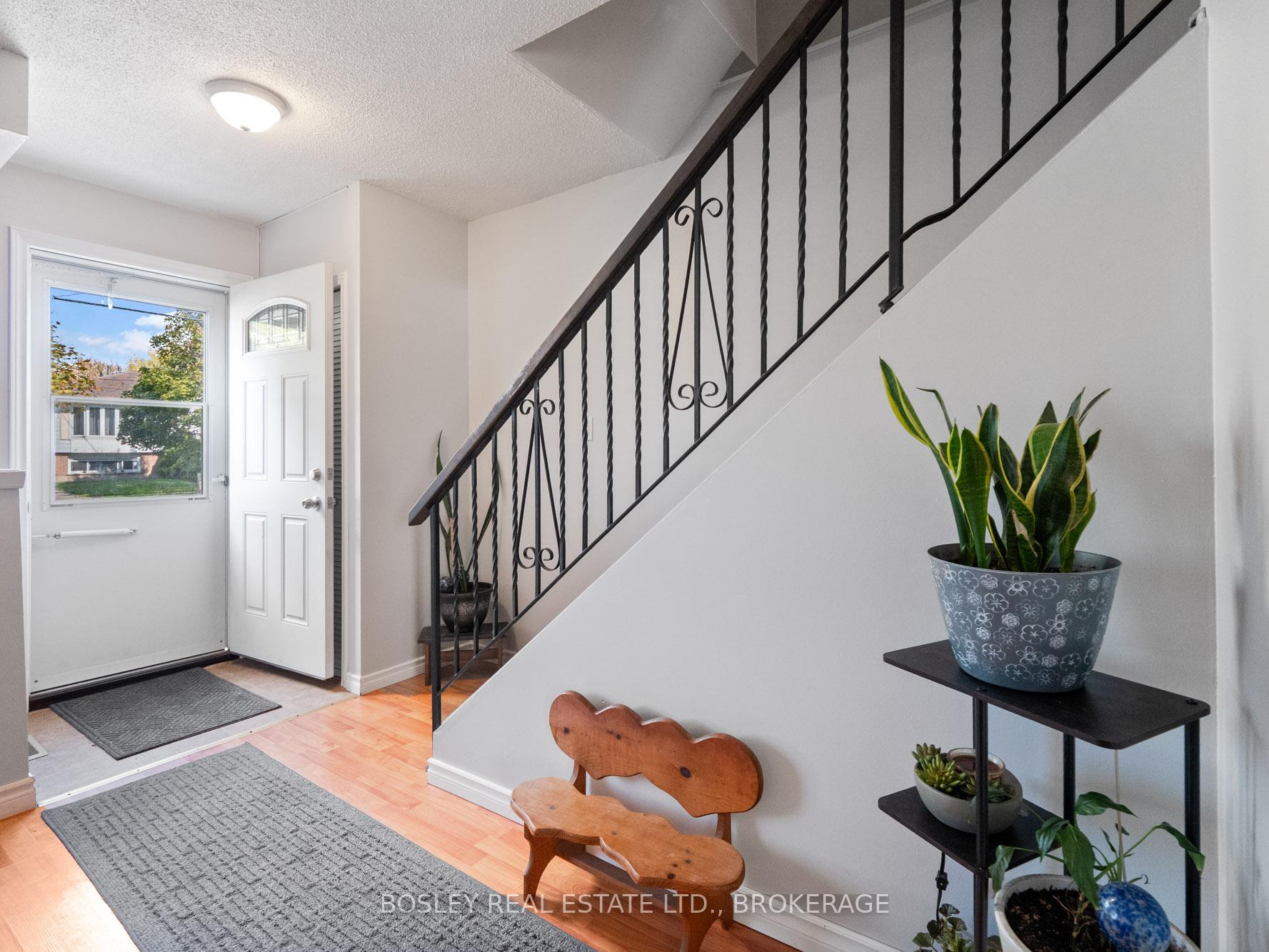 Photo 4 of 17 Deerfield Parkway, Thorold, Allanburg/Thorold South — HOMEH