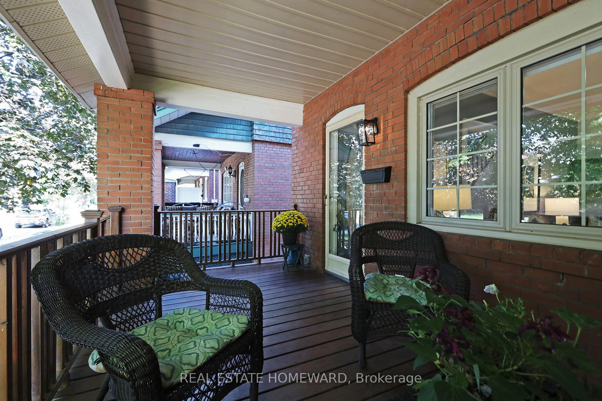Photo 3 of 7 Bingham Avenue, Toronto, The Beaches — HOMEH