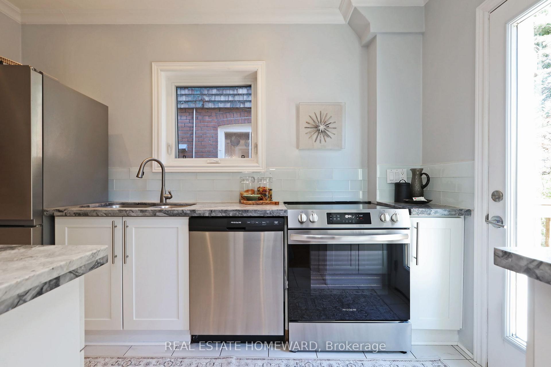 Photo 14 of 7 Bingham Avenue, Toronto, The Beaches — HOMEH