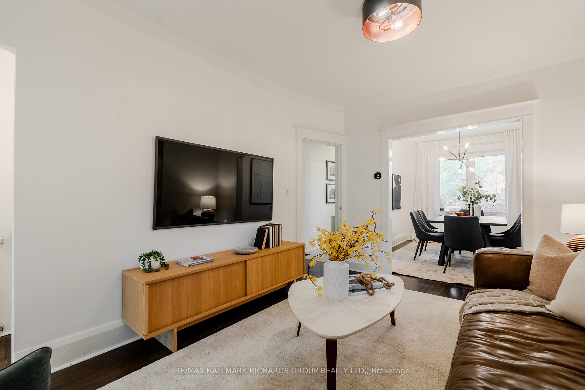 Photo 4 of 241 Glebemount Avenue, Toronto, Danforth Village-East York — HOMEH