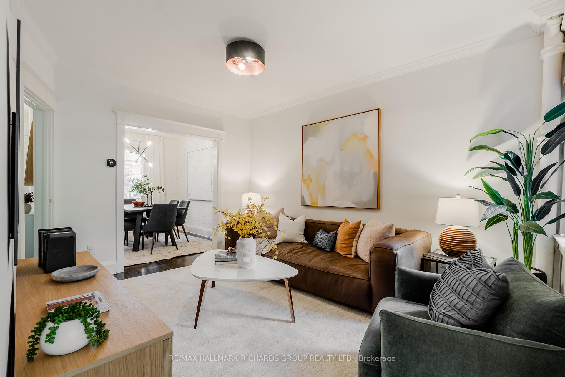 Photo 5 of 241 Glebemount Avenue, Toronto, Danforth Village-East York — HOMEH