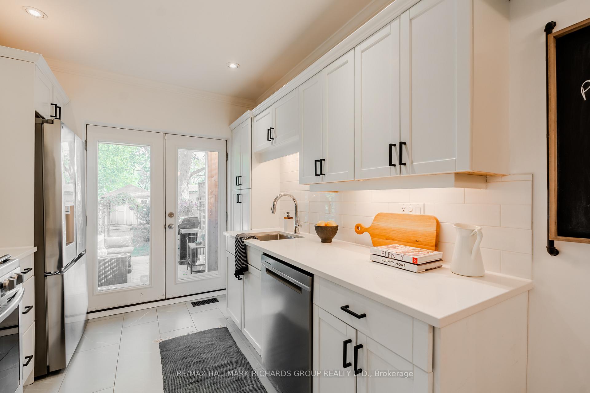 Photo 9 of 241 Glebemount Avenue, Toronto, Danforth Village-East York — HOMEH