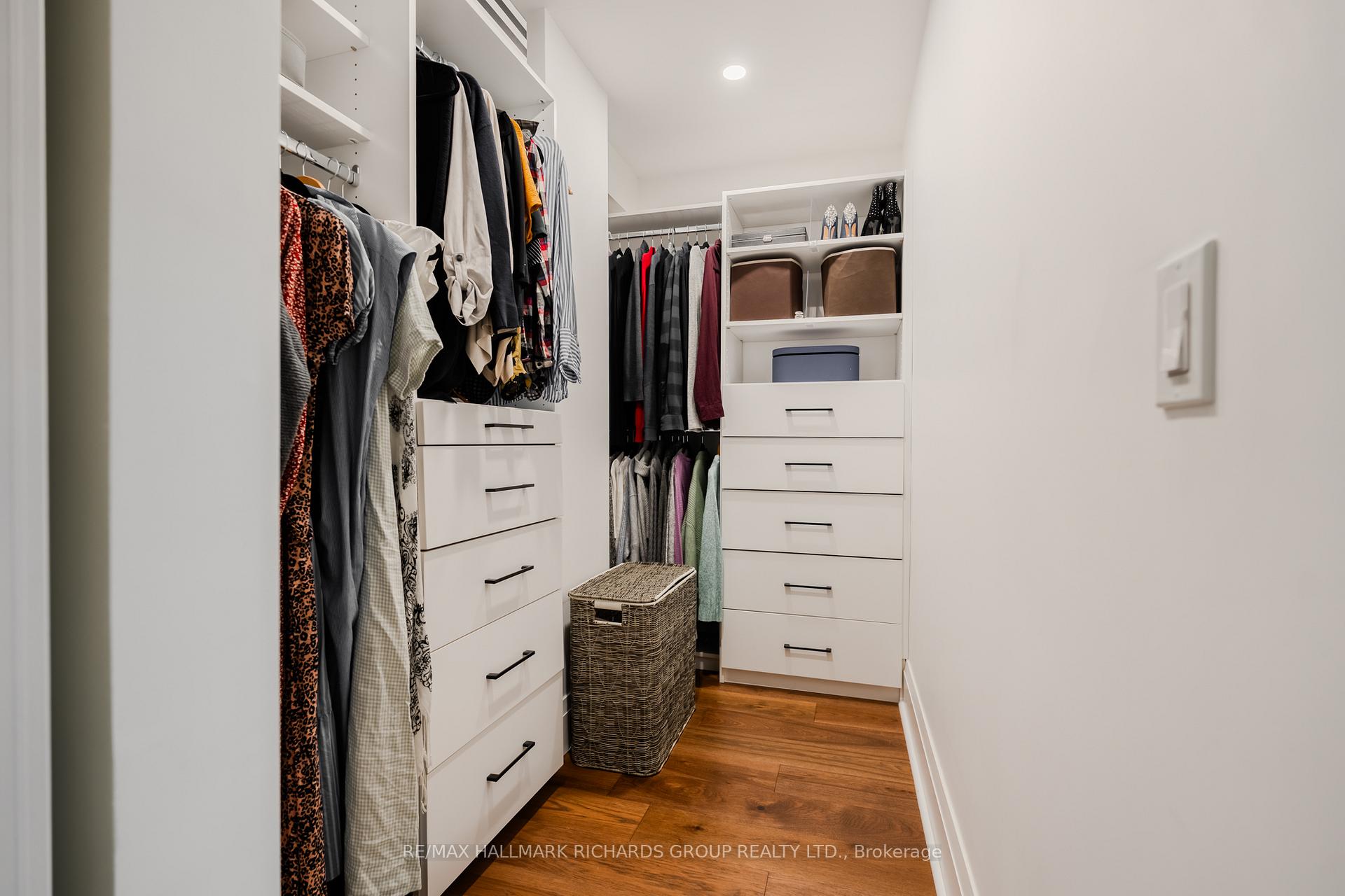 Photo 12 of 241 Glebemount Avenue, Toronto, Danforth Village-East York — HOMEH