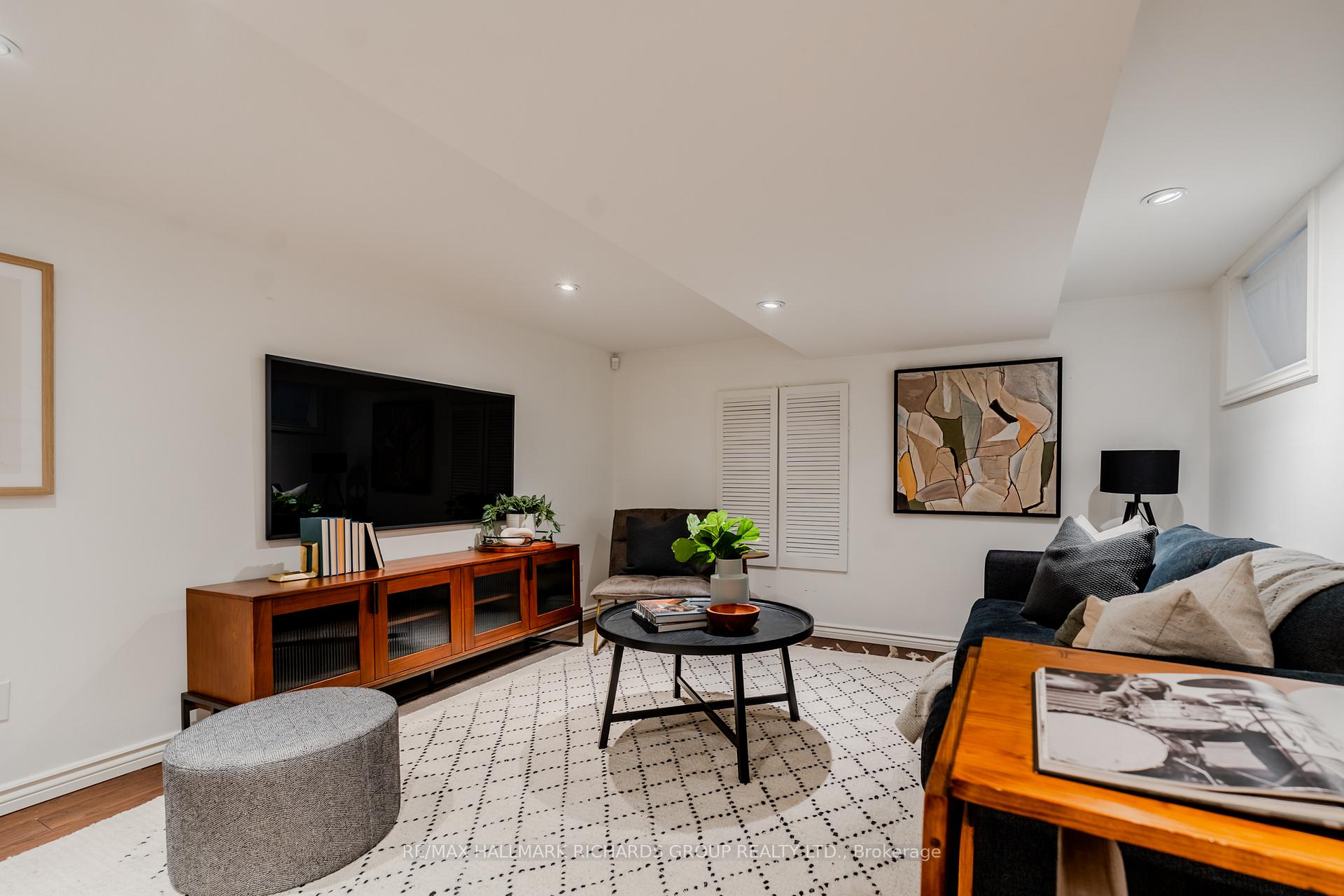 Photo 19 of 241 Glebemount Avenue, Toronto, Danforth Village-East York — HOMEH