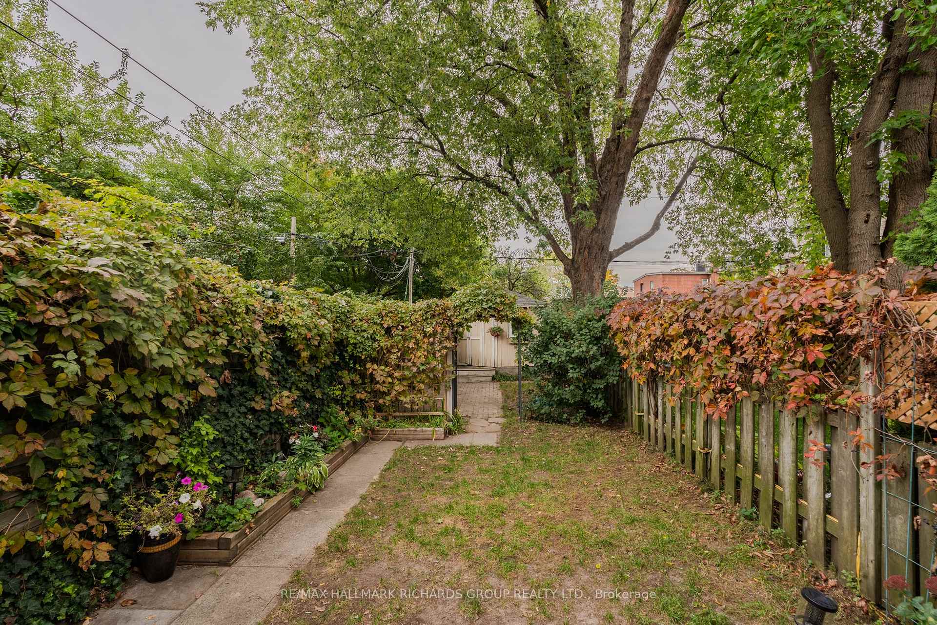Photo 22 of 241 Glebemount Avenue, Toronto, Danforth Village-East York — HOMEH
