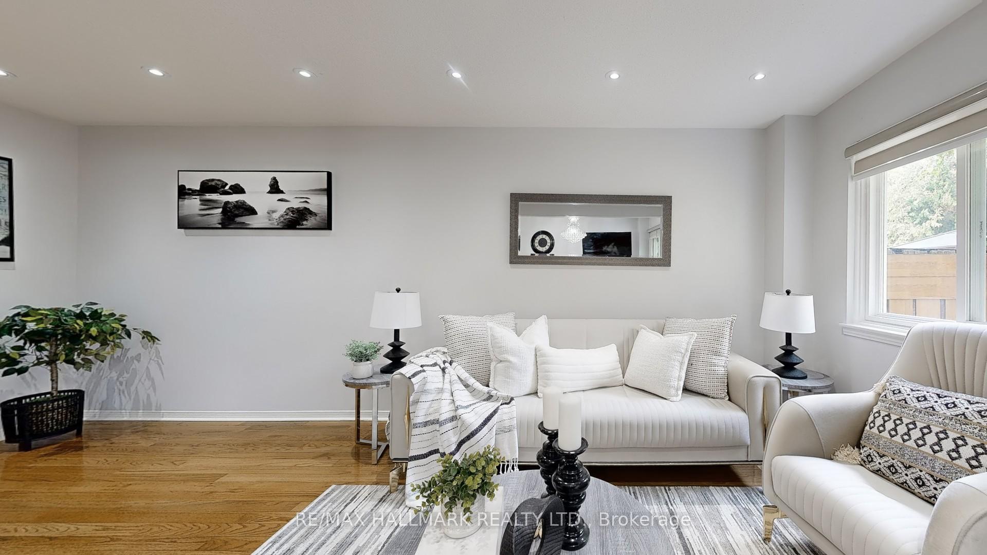 Photo 7 of 5 Ecclesfield Drive, Scarborough, Steeles — HOMEH