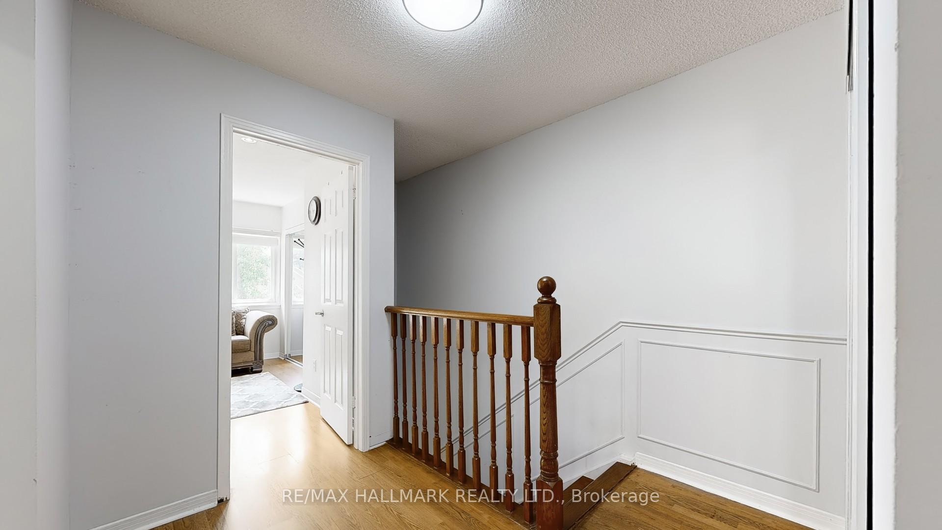 Photo 17 of 5 Ecclesfield Drive, Scarborough, Steeles — HOMEH